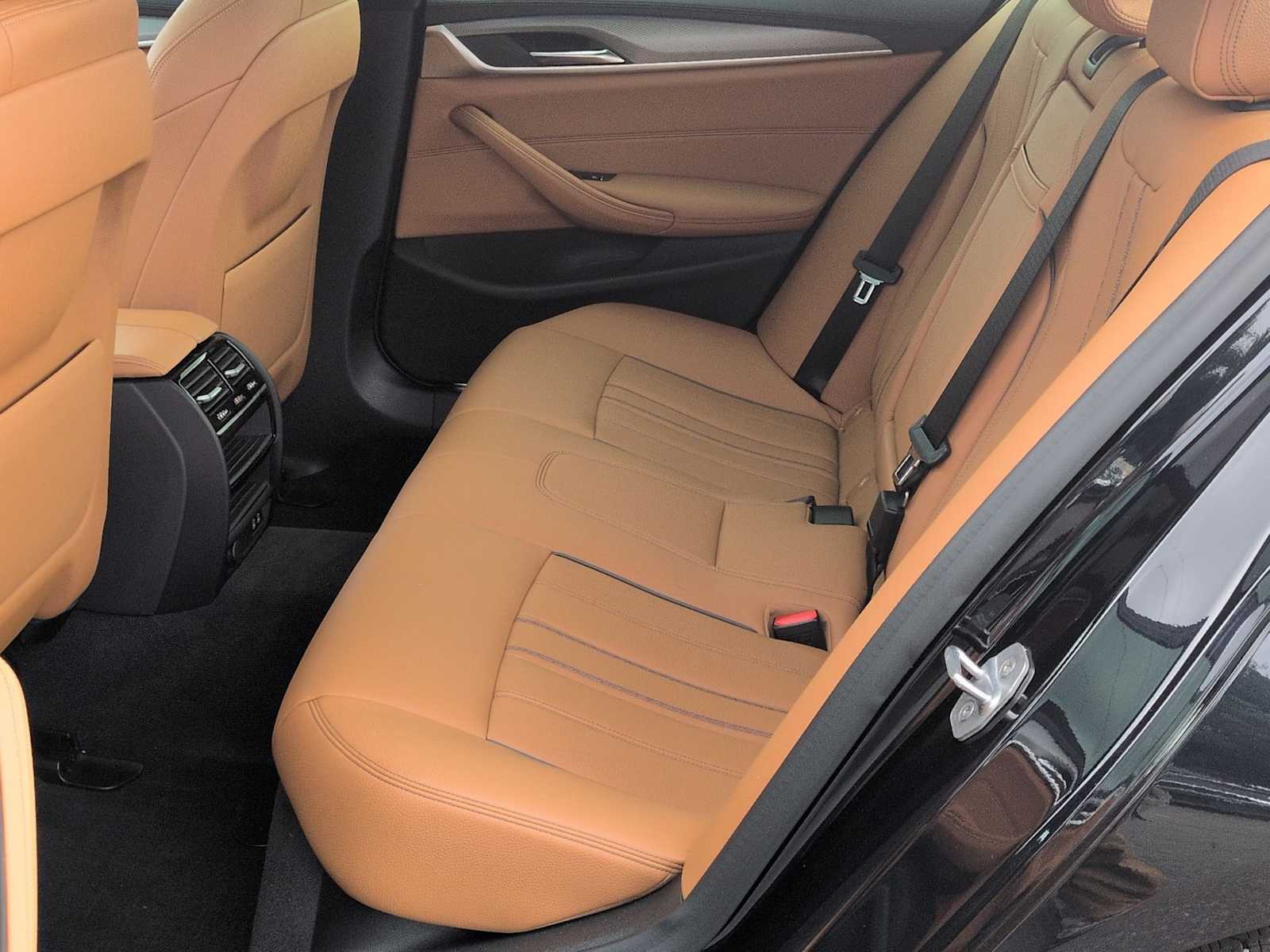 Thumbnail: 2020 BMW 5 Series - 21