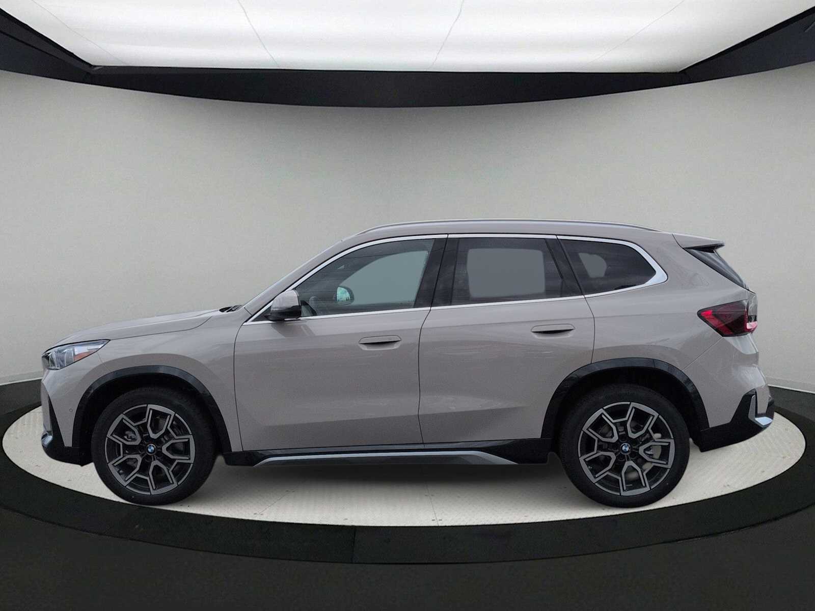 Thumbnail: 2026 BMW X1 - 5