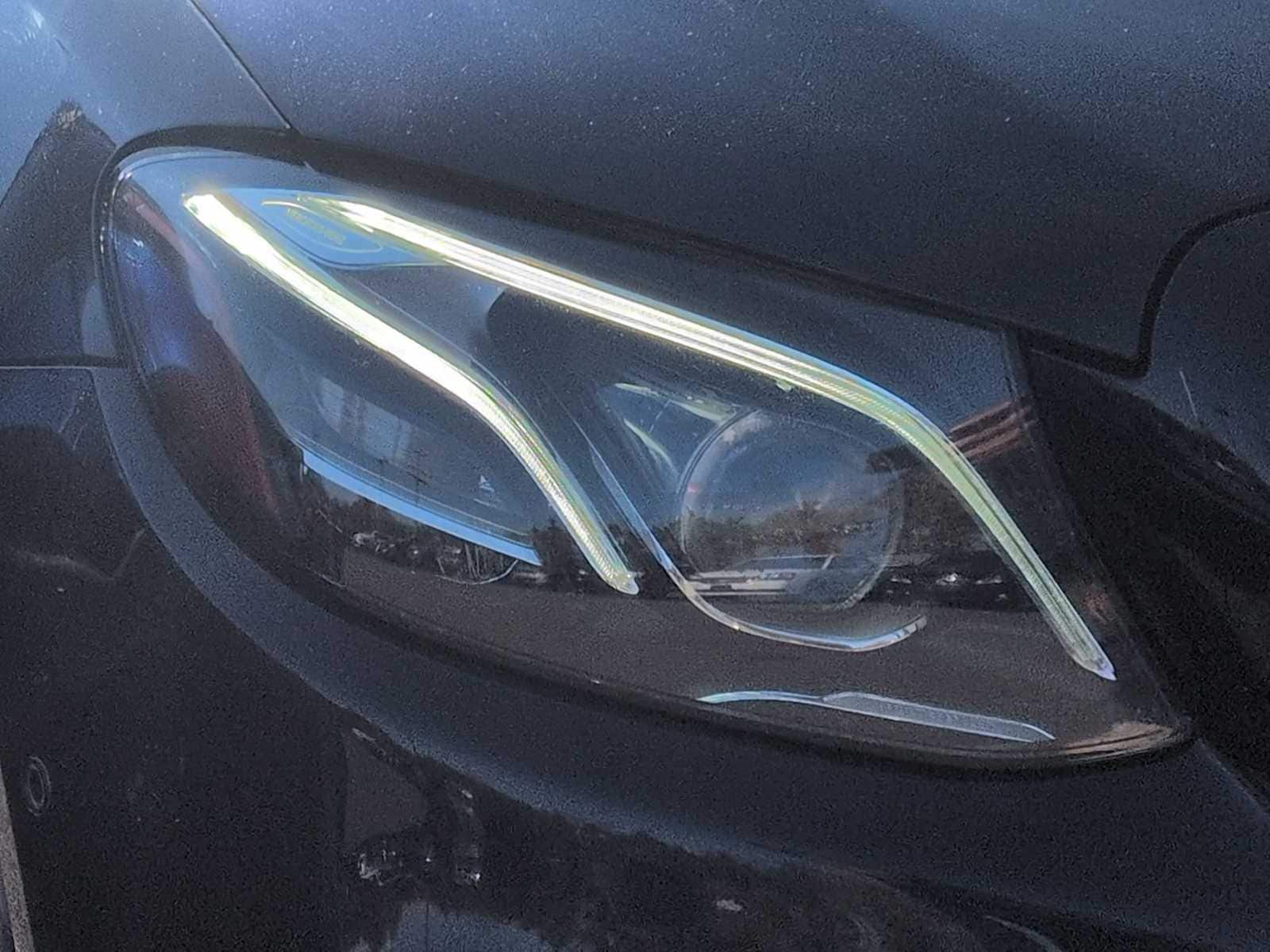 Thumbnail: 2017 Mercedes-Benz E-Class - 11