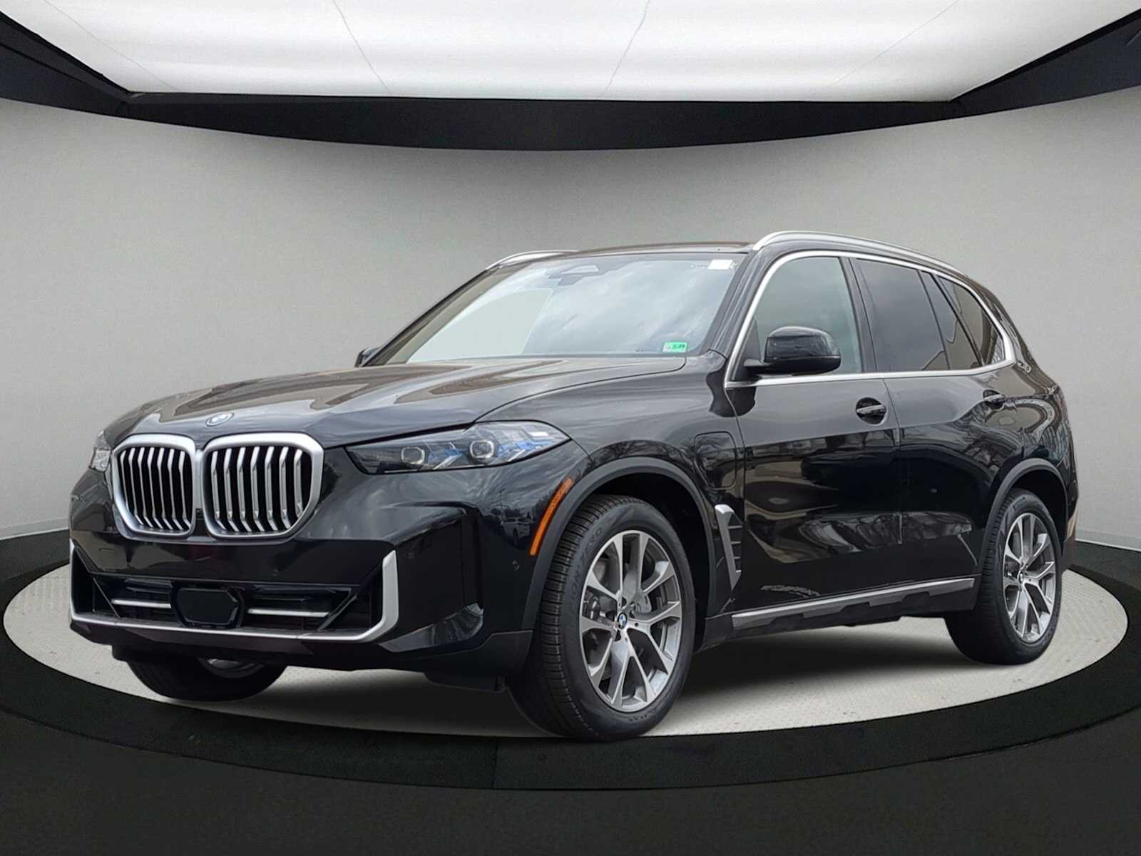 Thumbnail: 2026 BMW X5 - 4