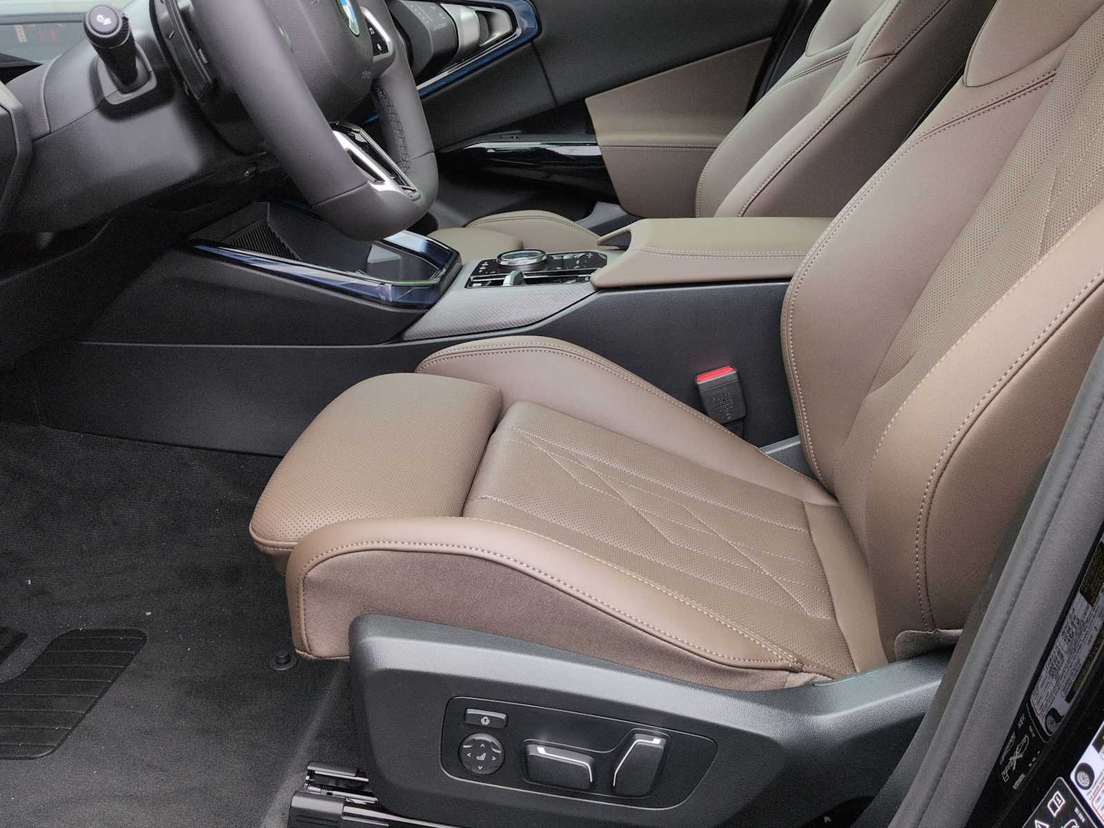 Thumbnail: 2026 BMW X3 - 17