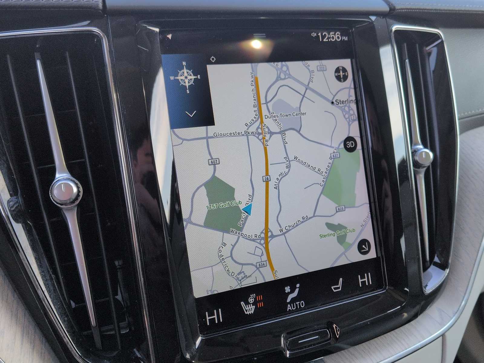 Thumbnail: 2021 Volvo XC60 - 30