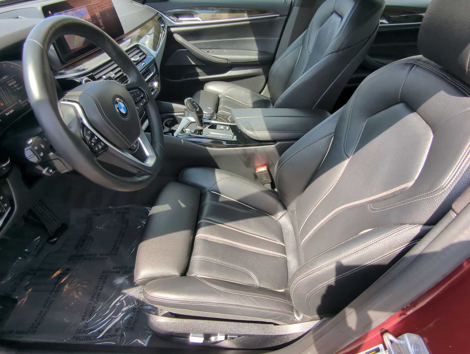 Thumbnail: 2023 BMW 5 Series - 10