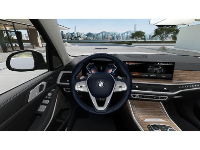 Thumbnail: 2026 BMW X7 - 13