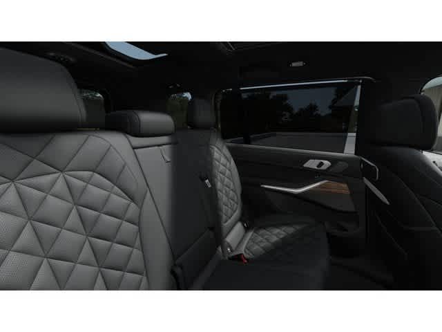 Thumbnail: 2026 BMW X7 - 12