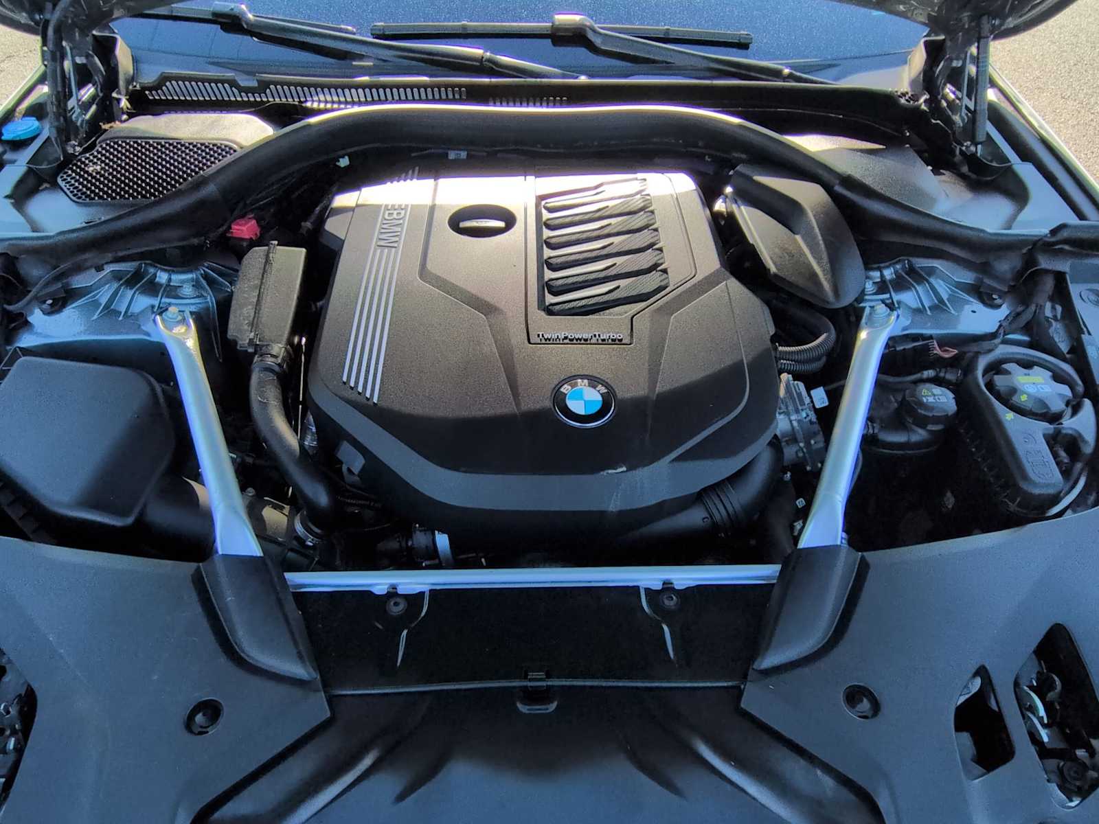Thumbnail: 2023 BMW 5 Series - 15