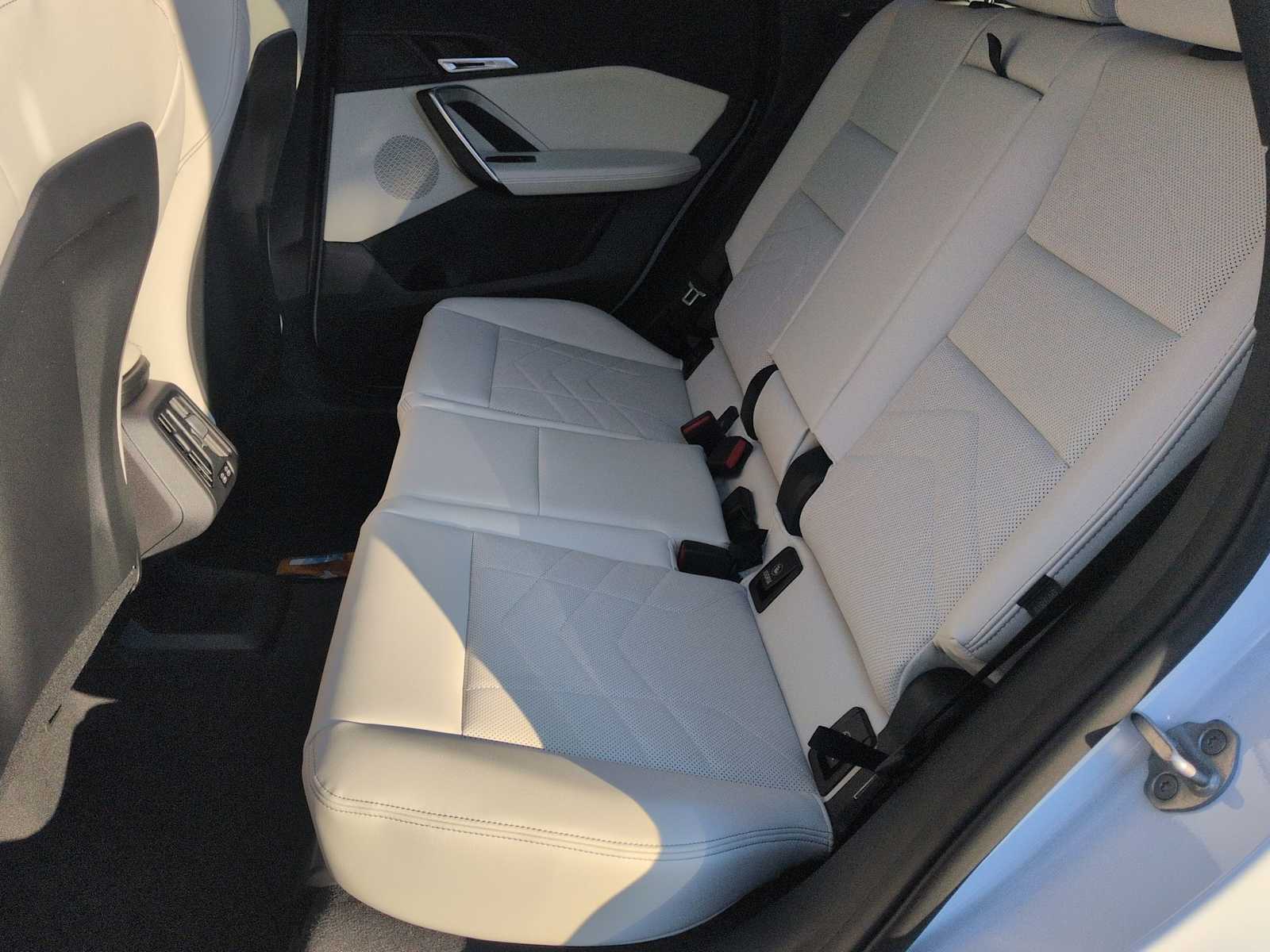 Thumbnail: 2026 BMW X1 - 21