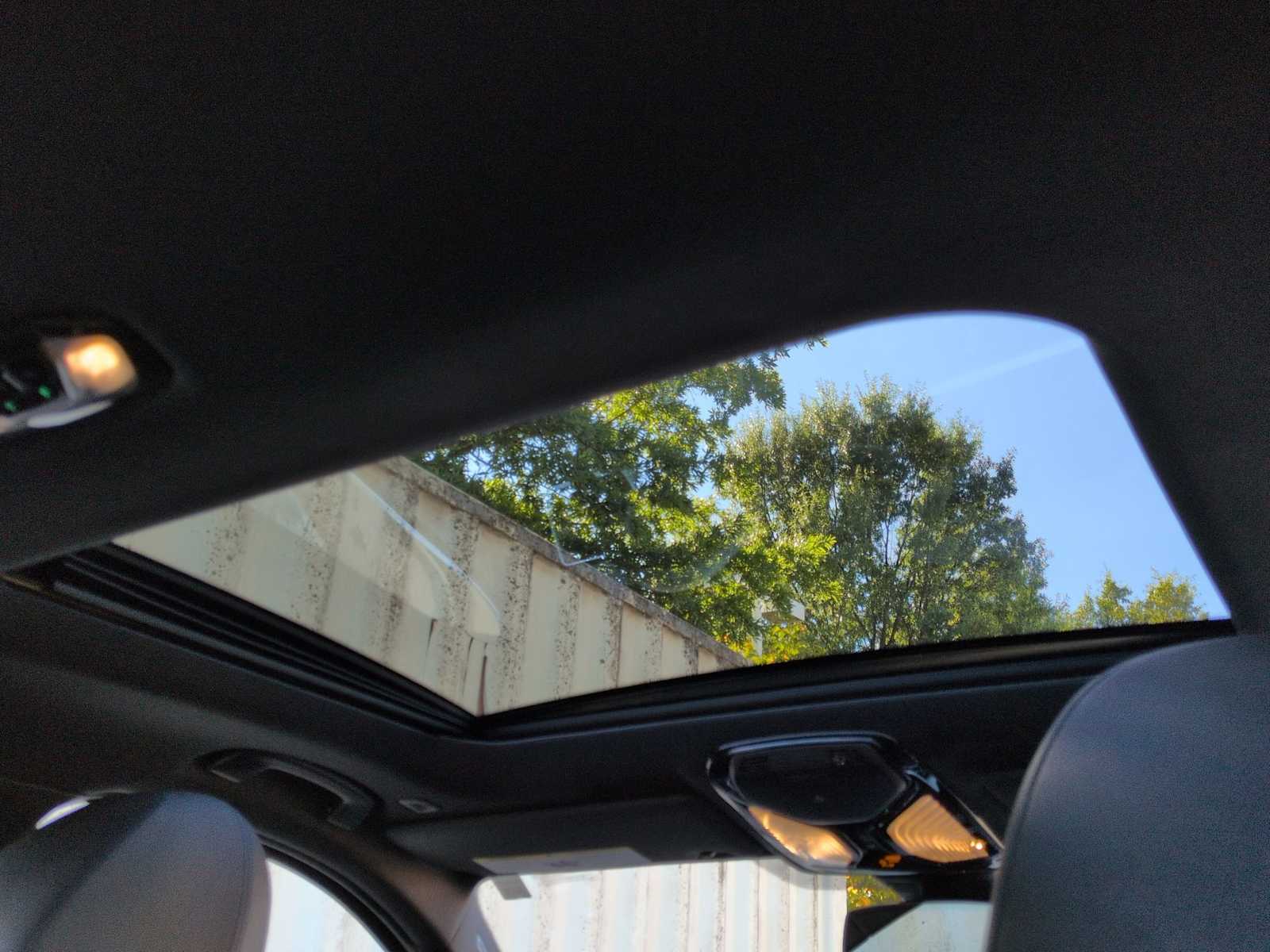 Thumbnail: 2019 BMW 3 Series - 23