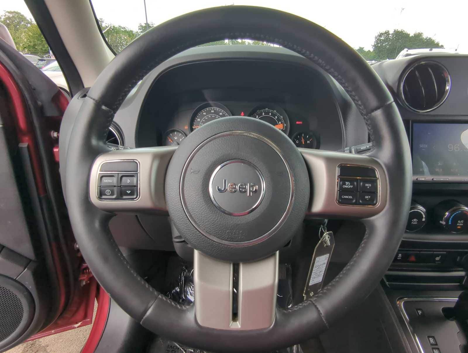 Thumbnail: 2014 Jeep Patriot - 24