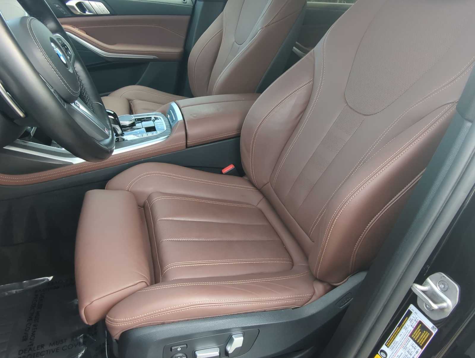 2022 BMW X7 xDrive40i 9