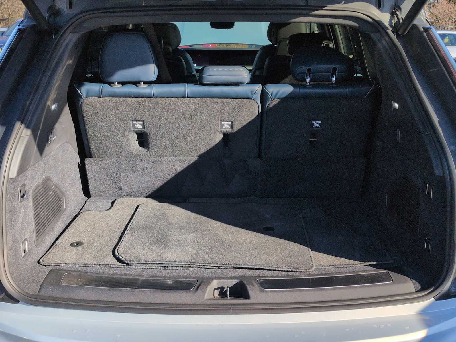 Thumbnail: 2025 Cadillac Escalade IQ - 36