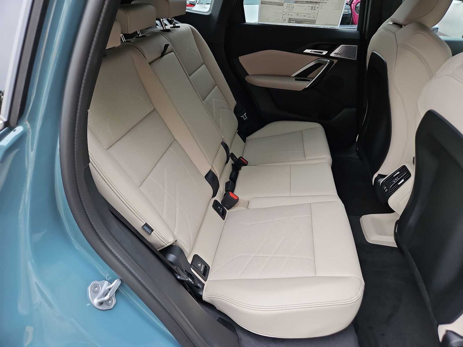 Thumbnail: 2025 BMW X1 - 21