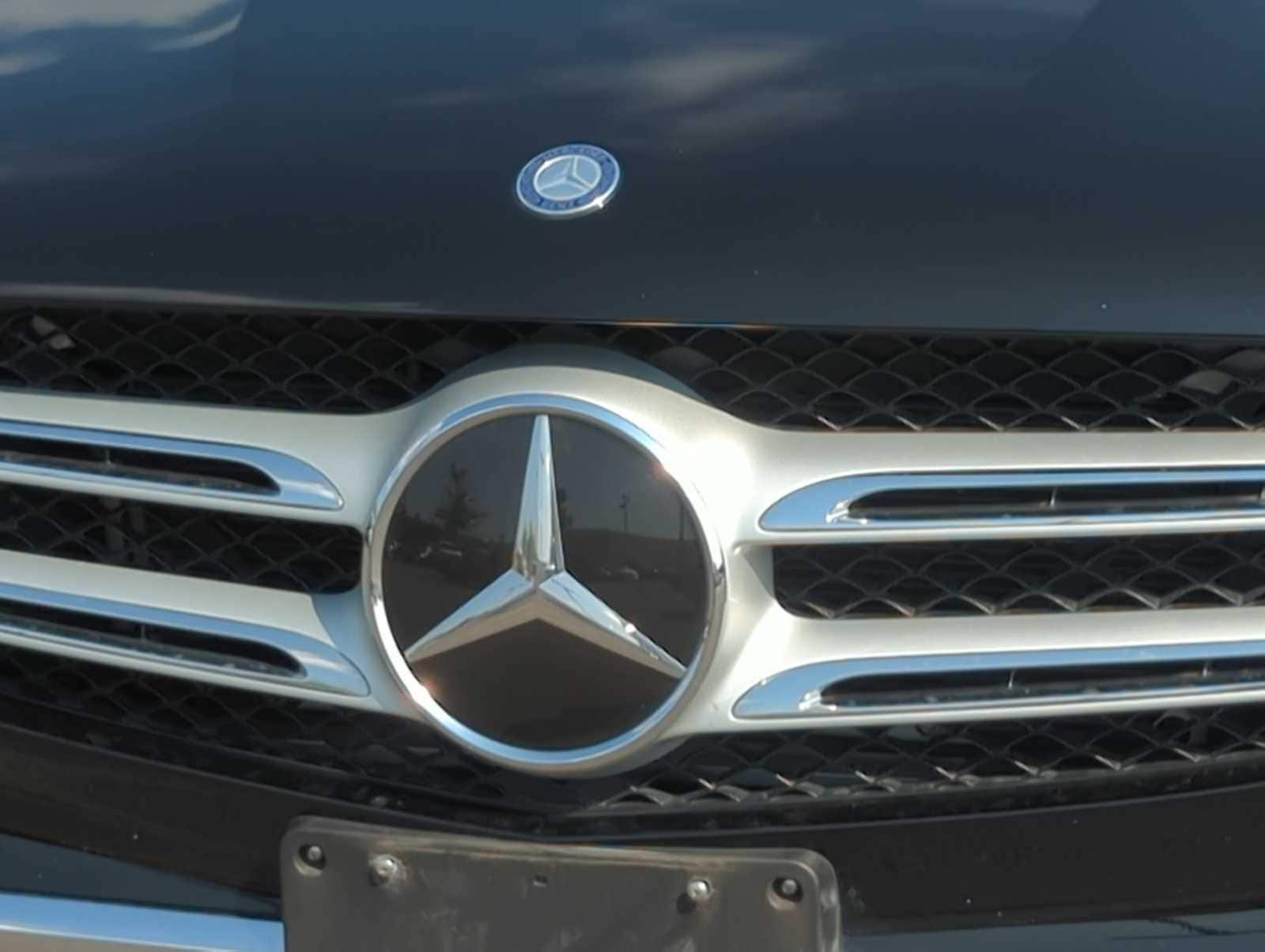 Thumbnail: 2016 Mercedes-Benz GLC - 11