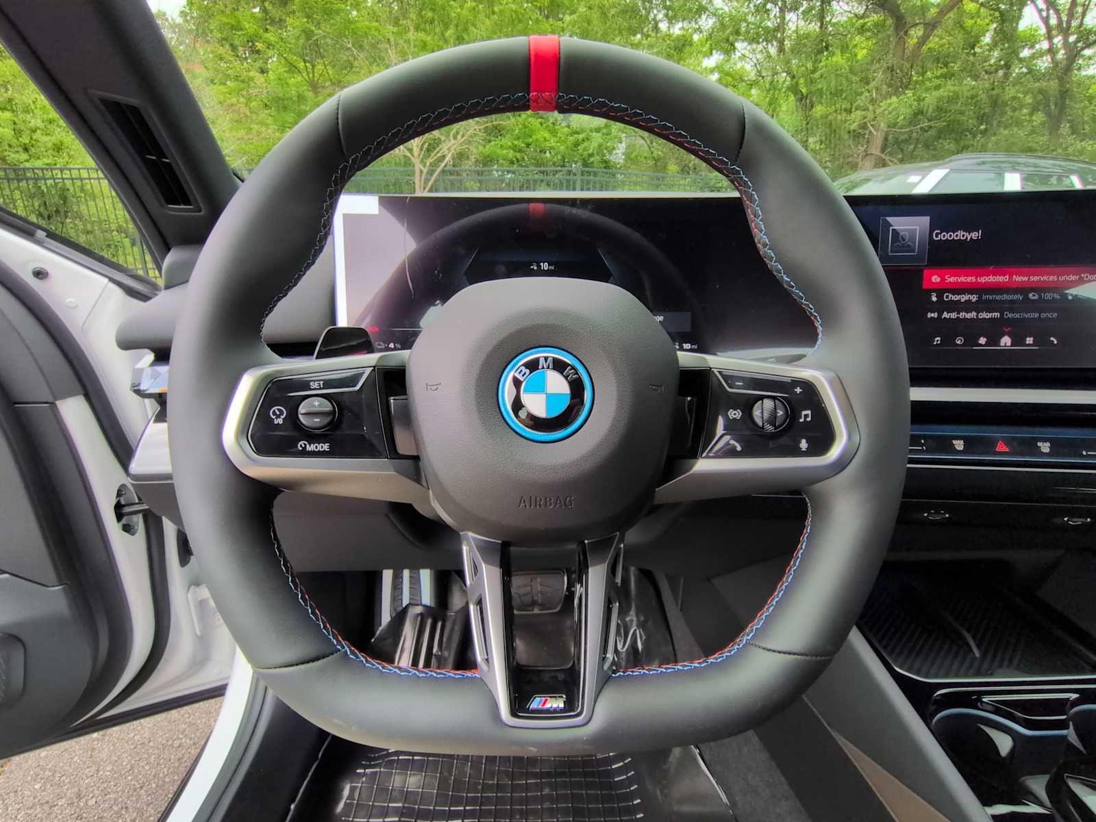 Thumbnail: 2026 BMW i5 - 25