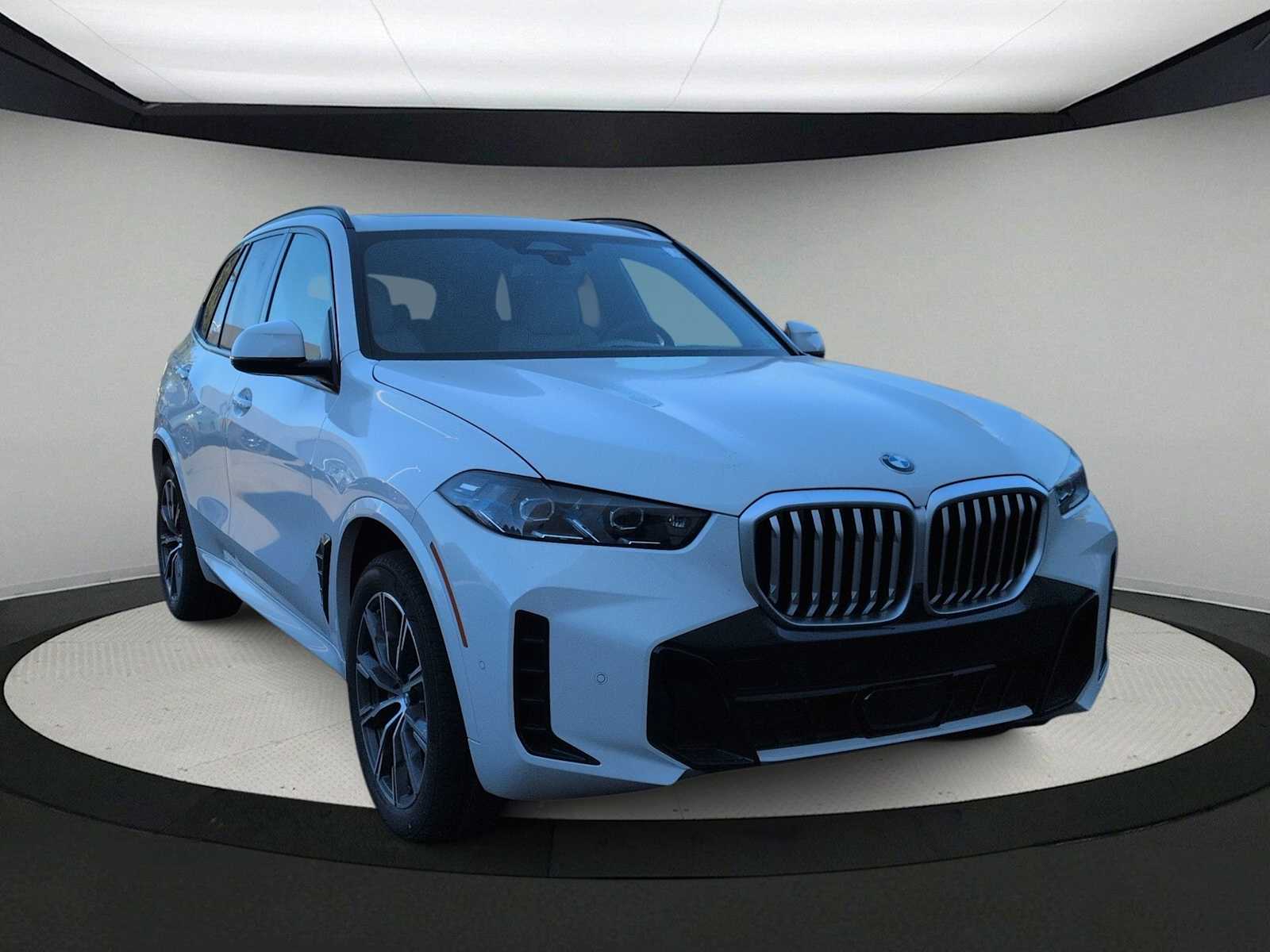 Thumbnail: 2026 BMW X5 - 2