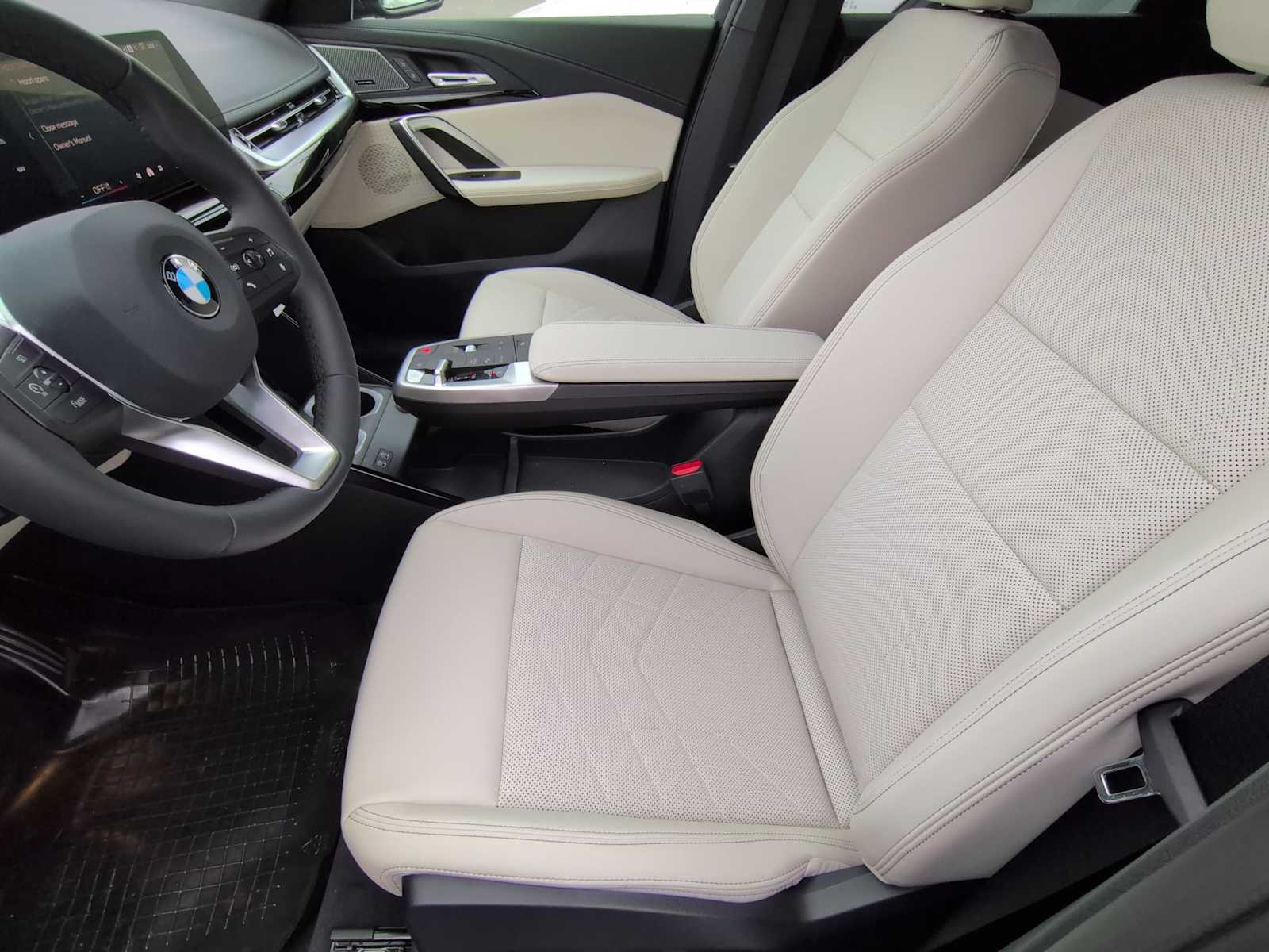 Thumbnail: 2026 BMW X1 - 10