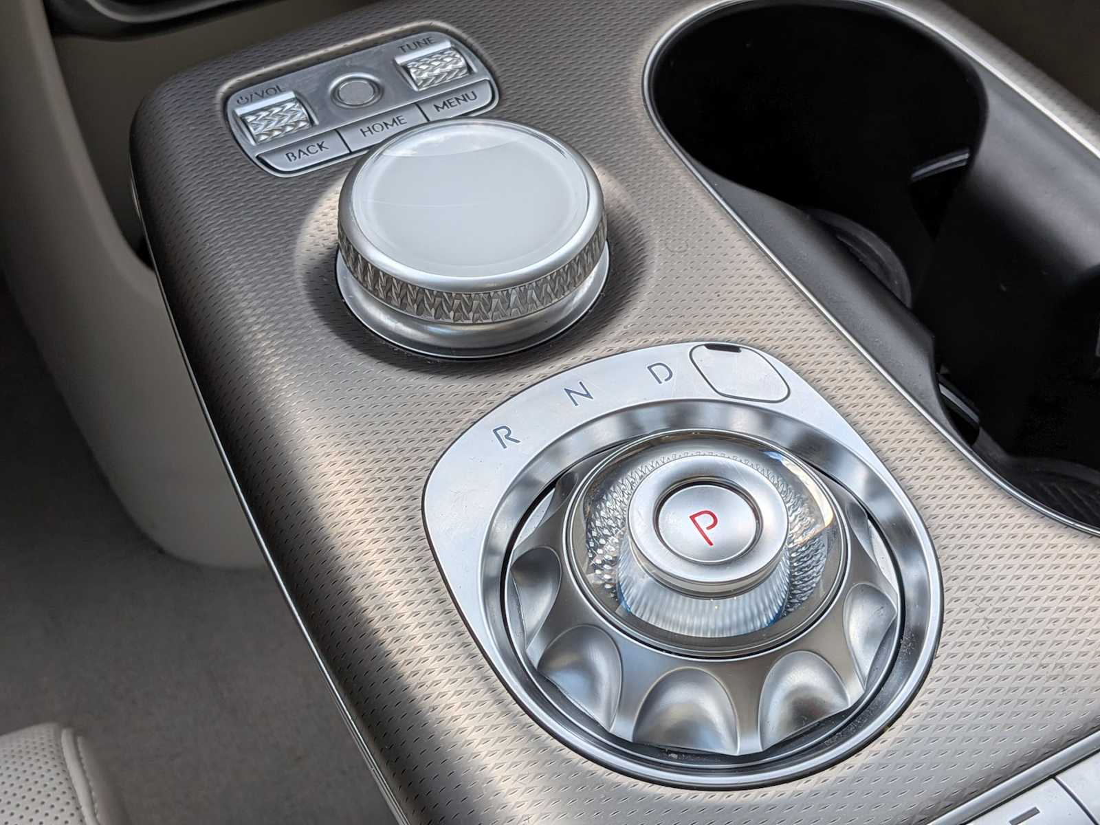 Thumbnail: 2023 Genesis GV60 - 35