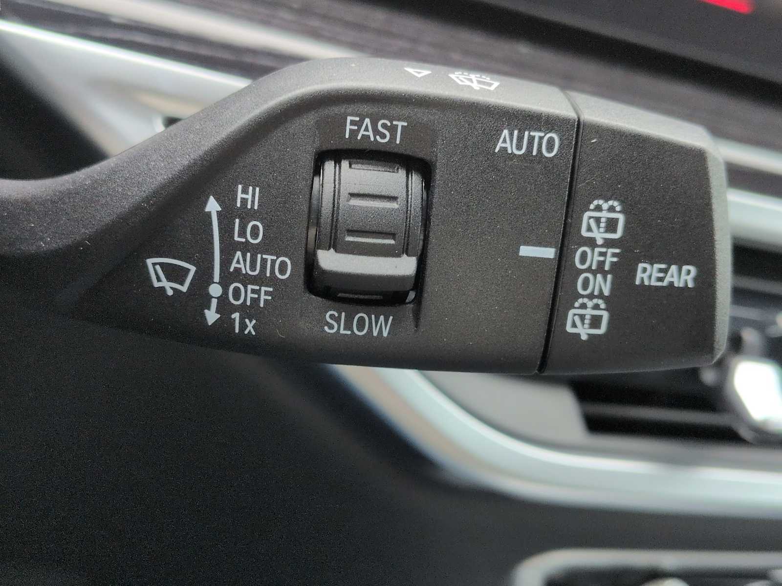 Thumbnail: 2026 BMW X7 - 28