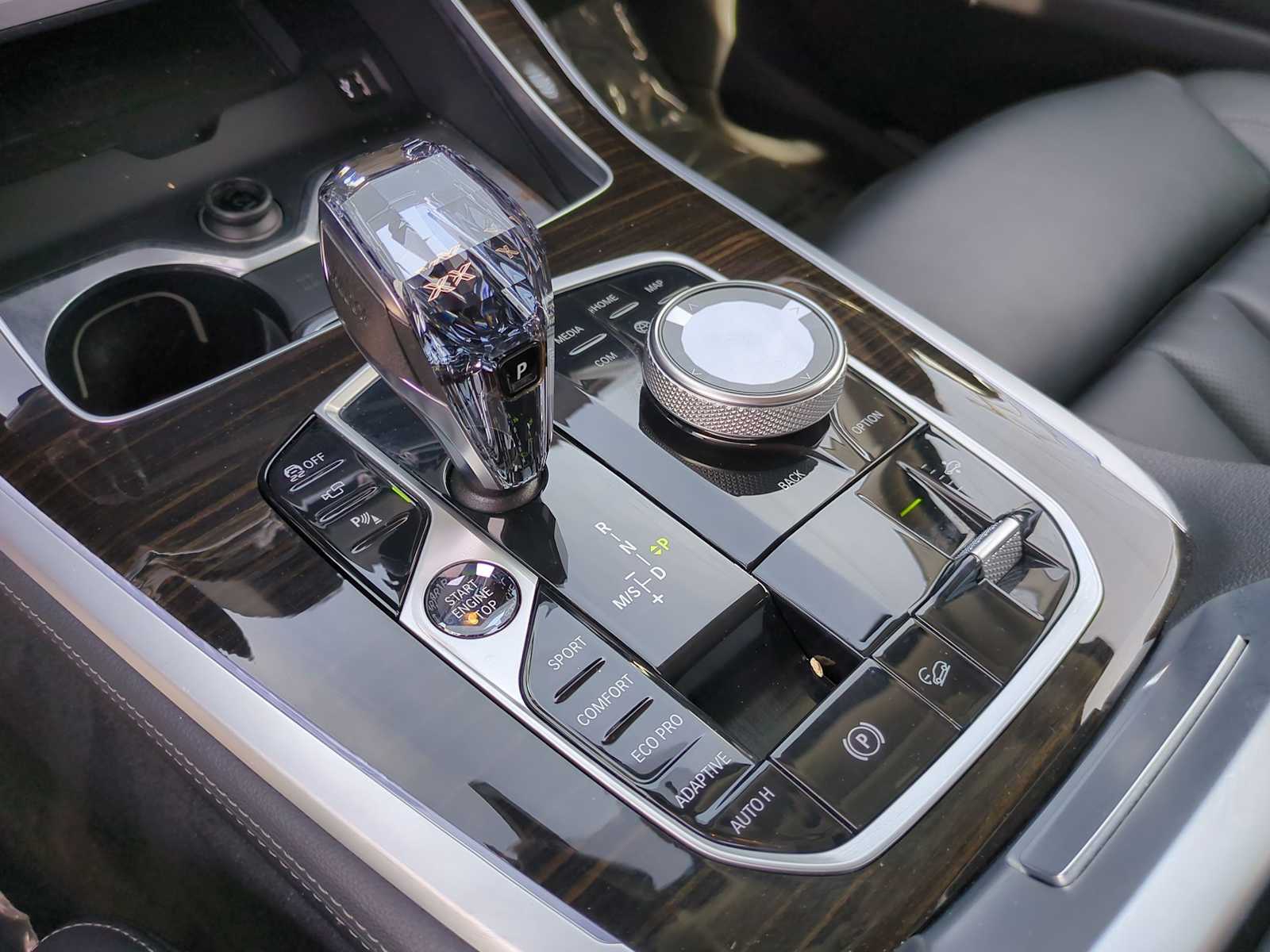 Thumbnail: 2021 BMW X7 - 33