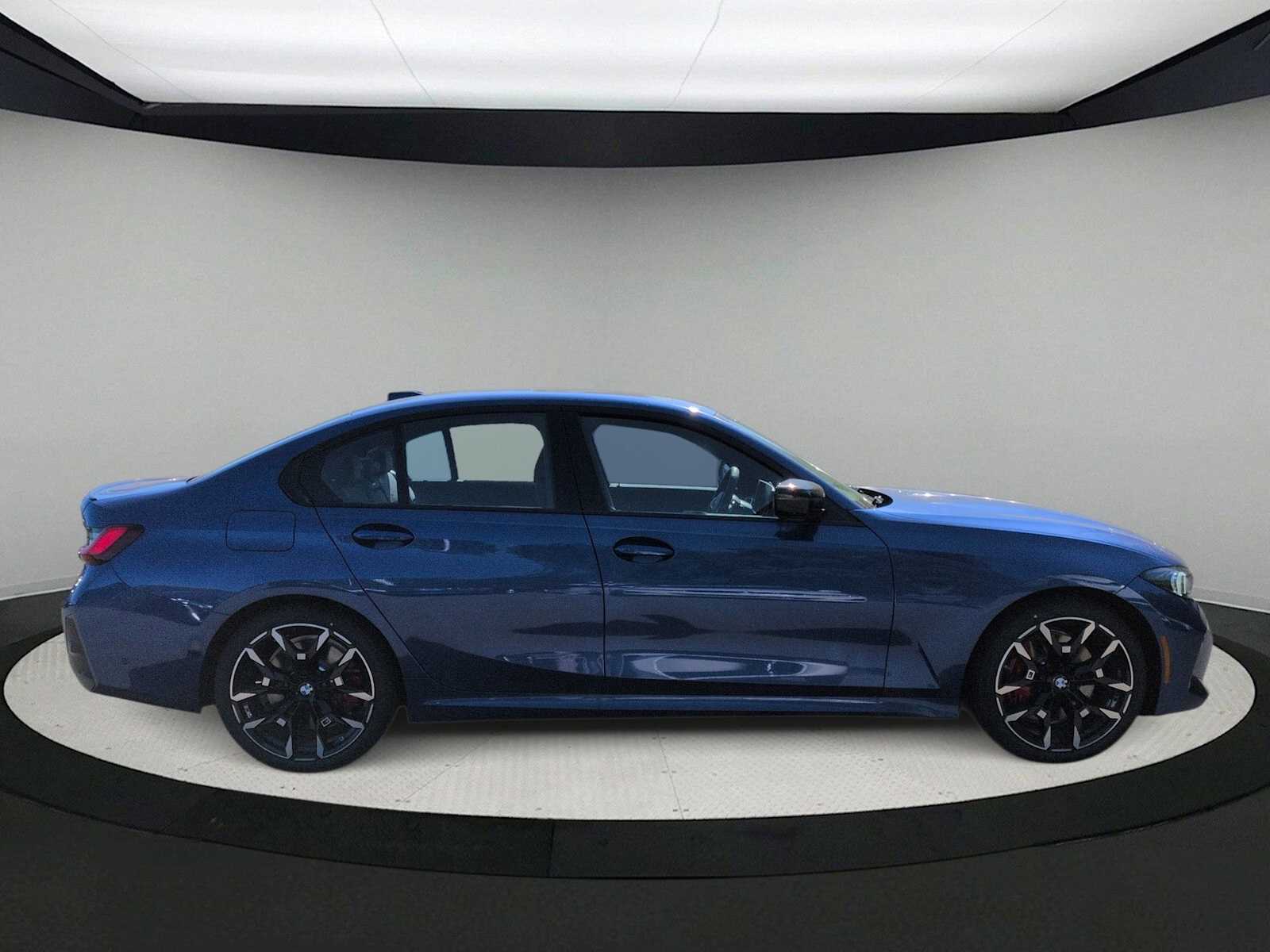 Thumbnail: 2026 BMW 3 Series - 9