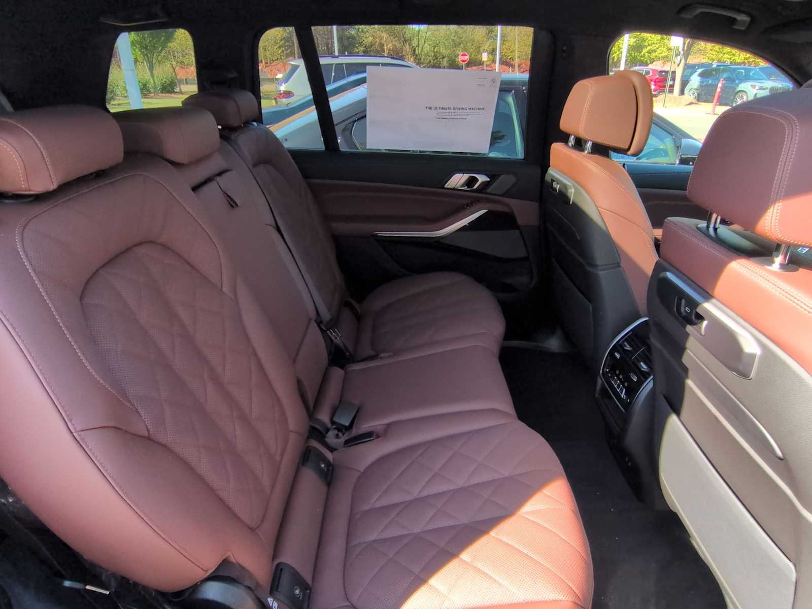 Thumbnail: 2026 BMW X7 - 22