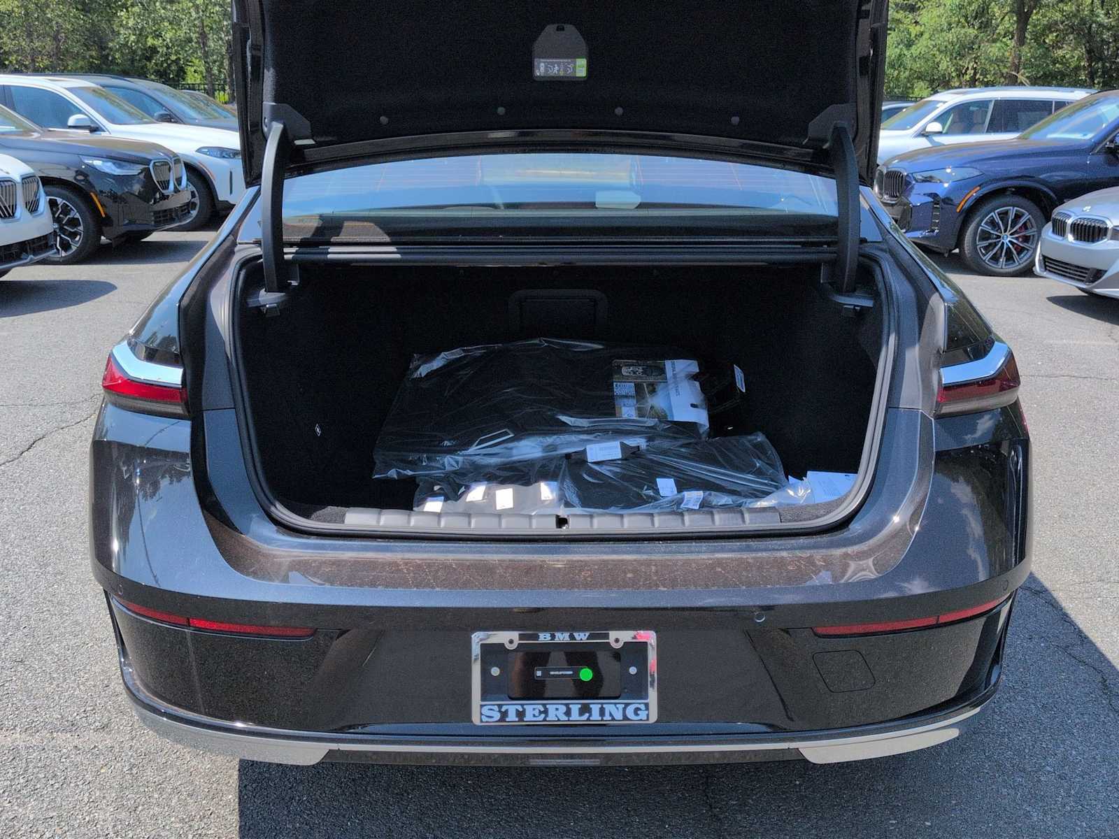Thumbnail: 2026 BMW i7 - 36