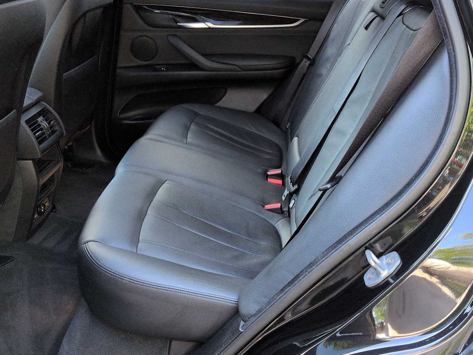 Thumbnail: 2014 BMW X5 - 21