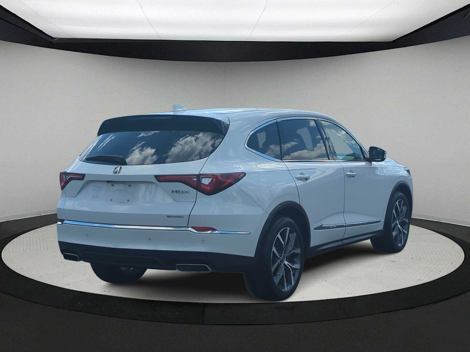 Thumbnail: 2023 Acura MDX - 8