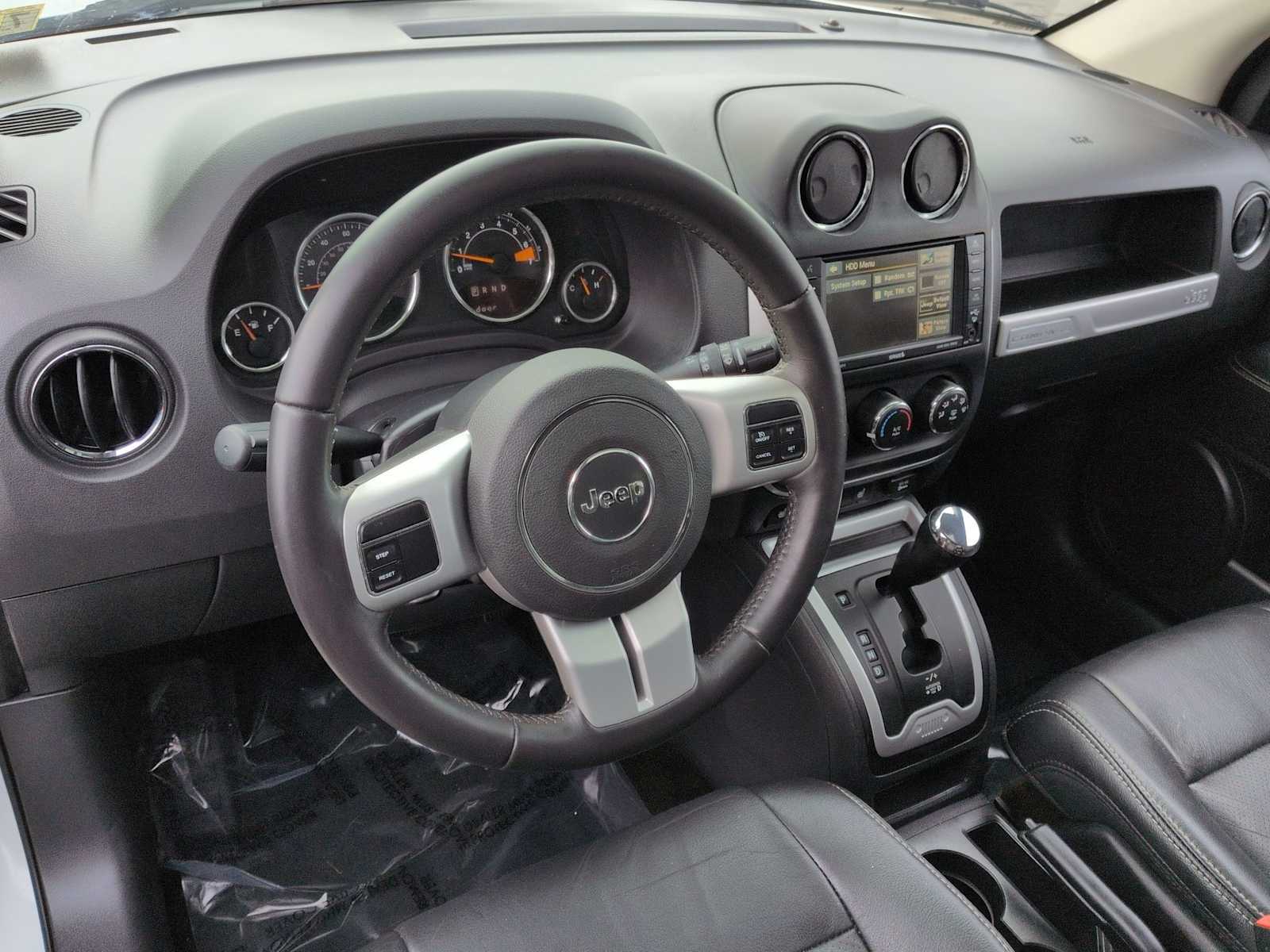 Thumbnail: 2017 Jeep Compass - 10