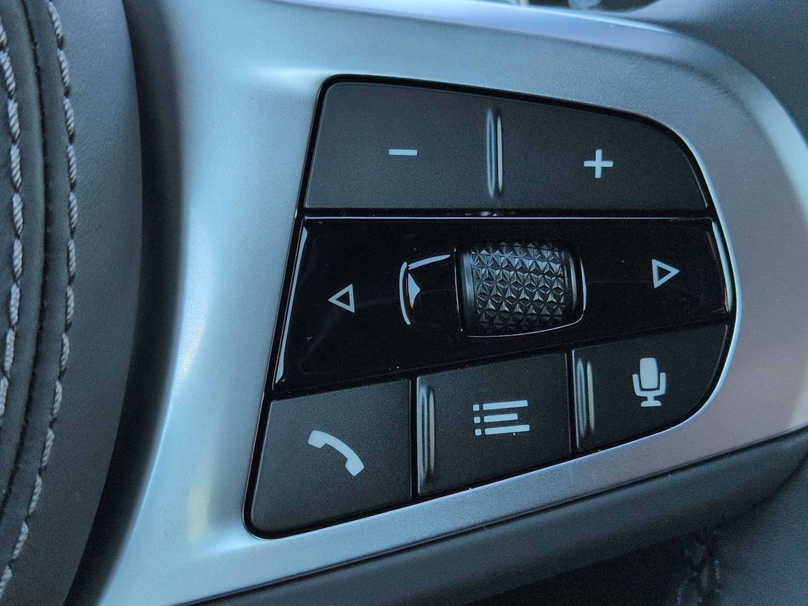 Thumbnail: 2026 BMW X5 - 27