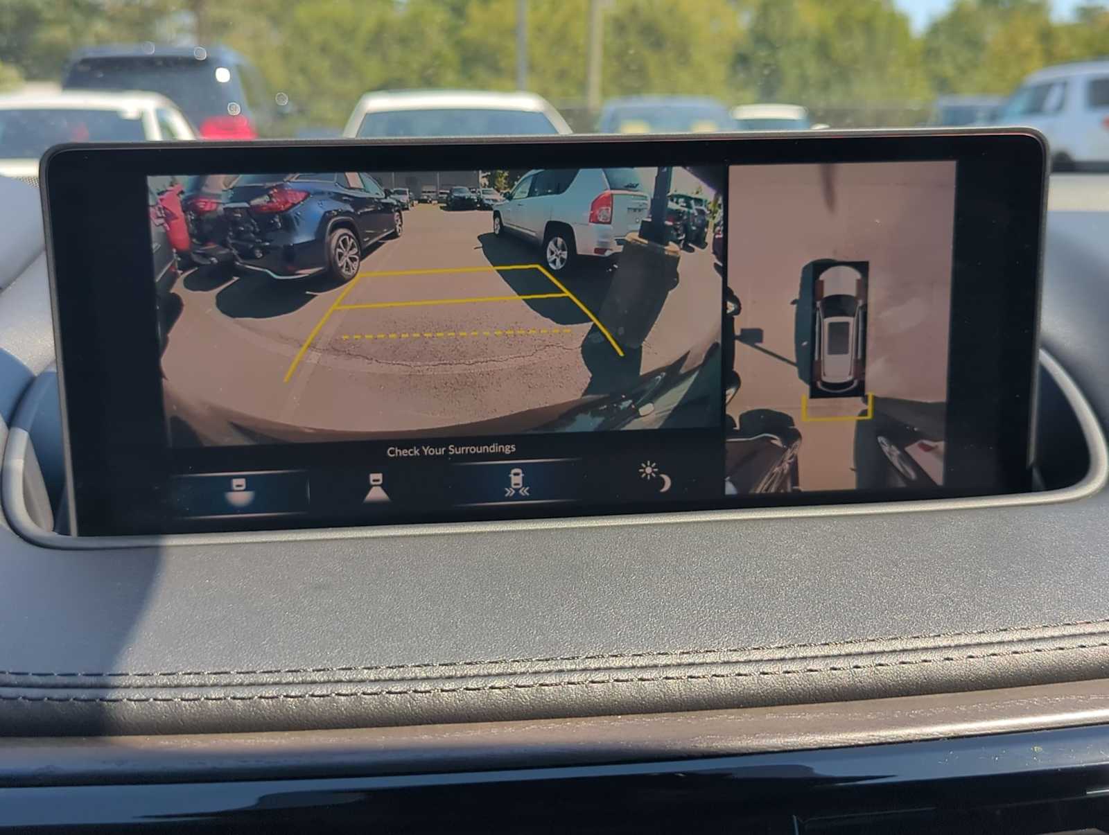 Thumbnail: 2023 Acura MDX - 31