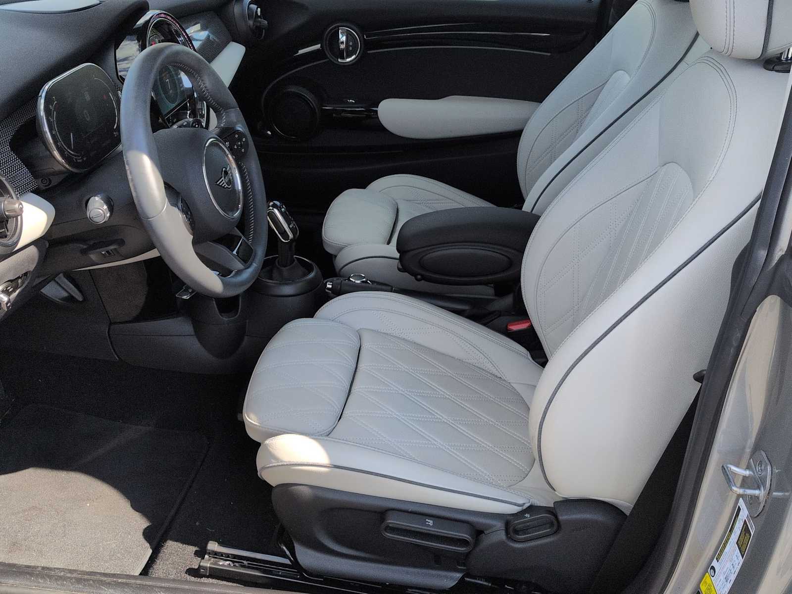 Thumbnail: 2024 MINI Cooper Hardtop - 17