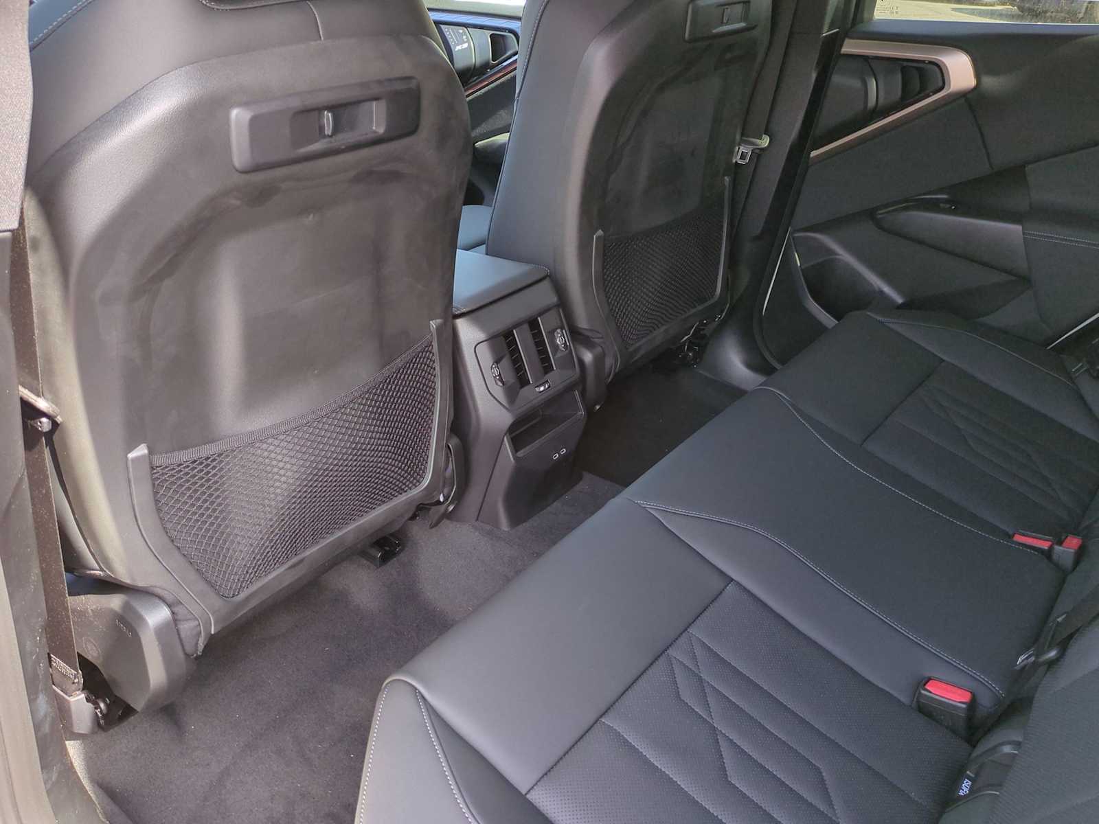 Thumbnail: 2025 BMW X3 - 18