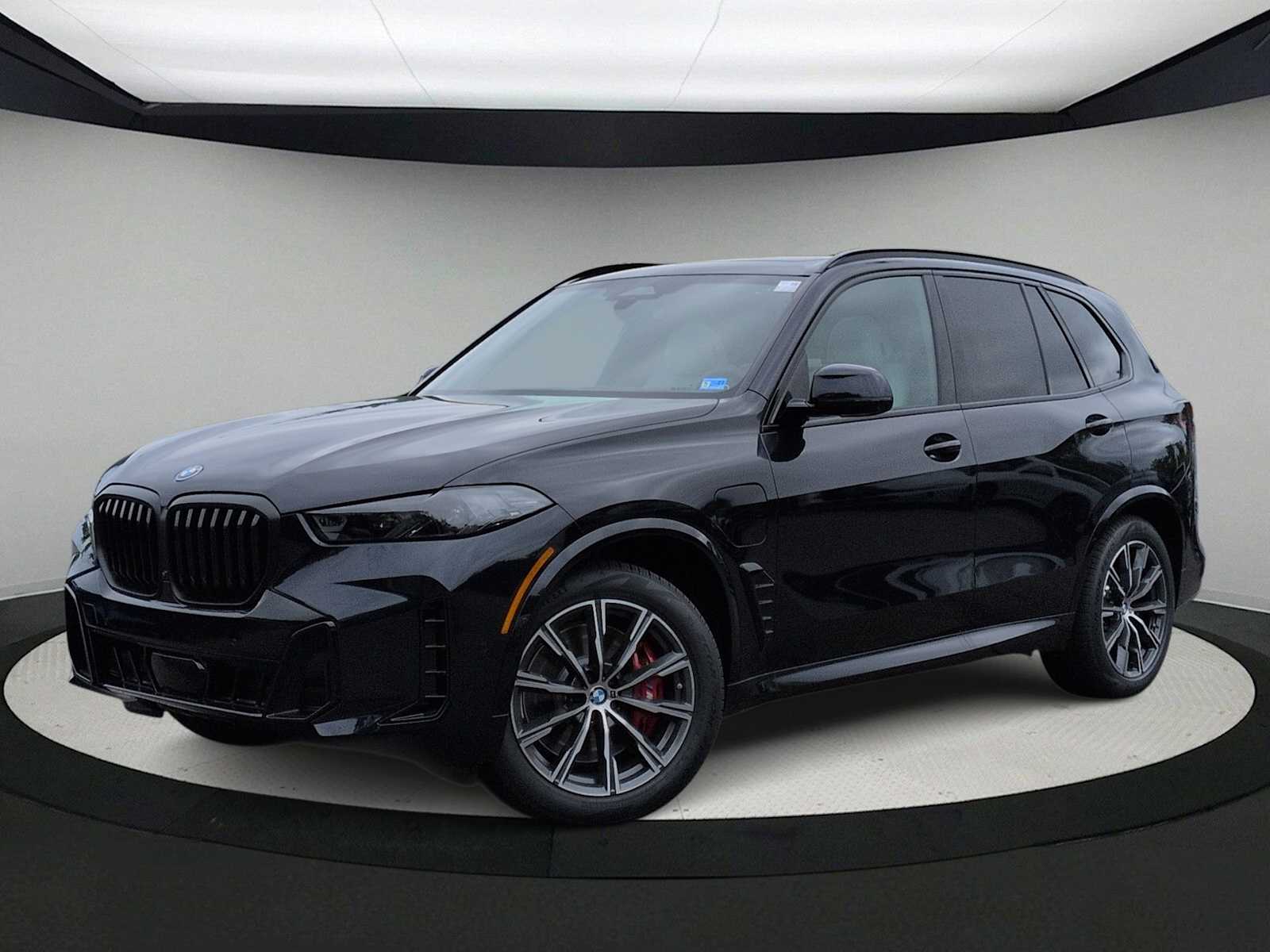 Thumbnail: 2026 BMW X5 - 1