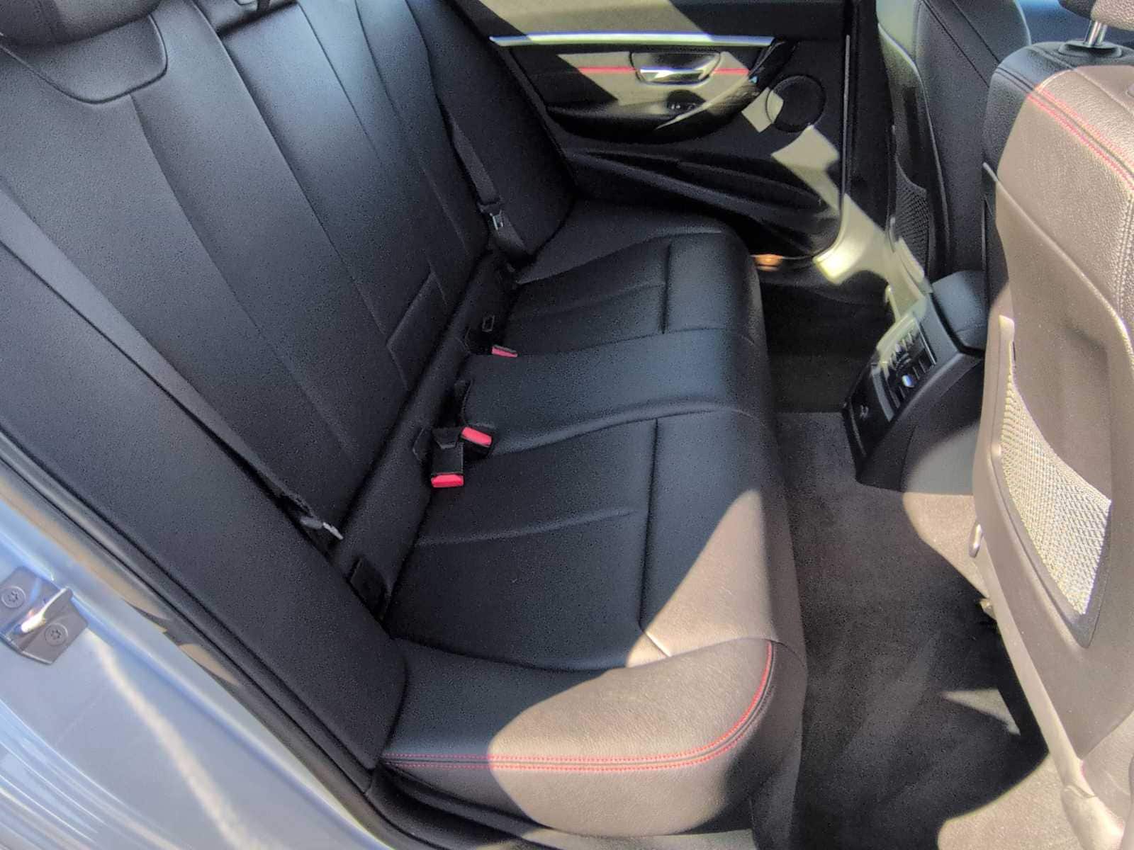 Thumbnail: 2018 BMW 3 Series - 22