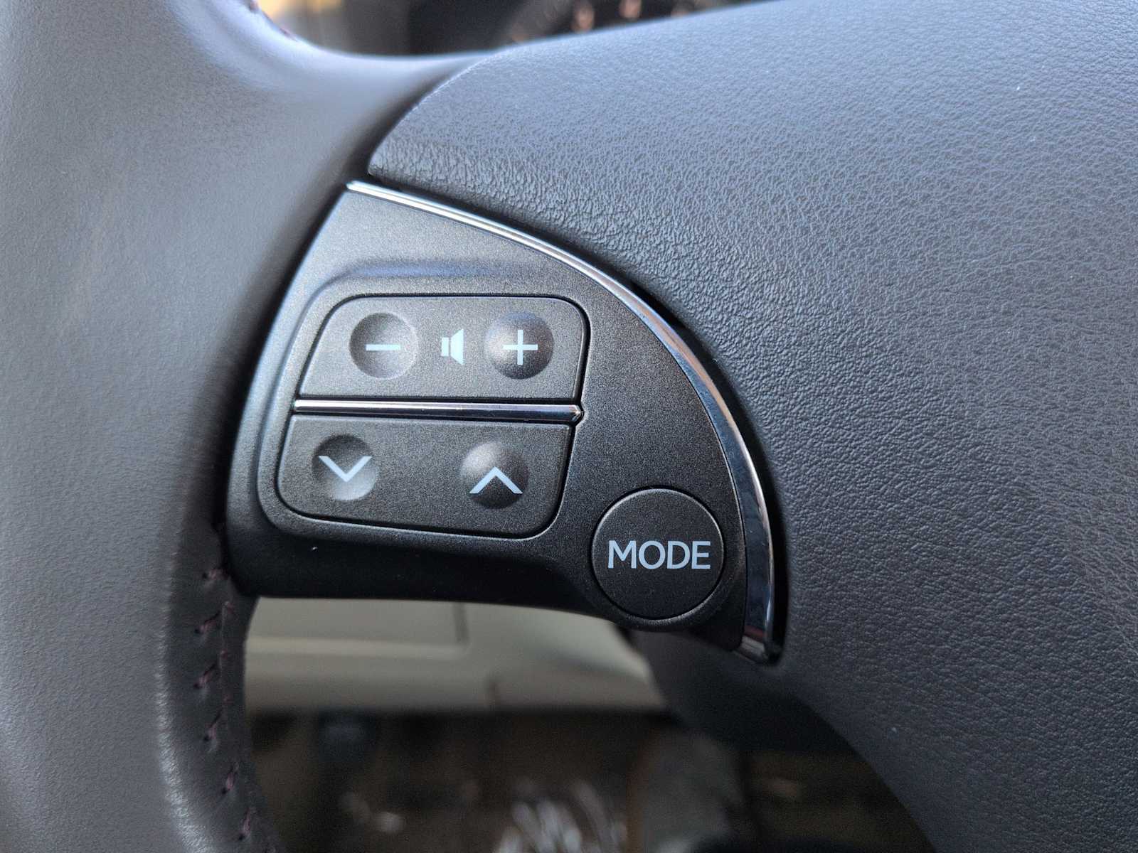 Thumbnail: 2011 Lexus ES - 26