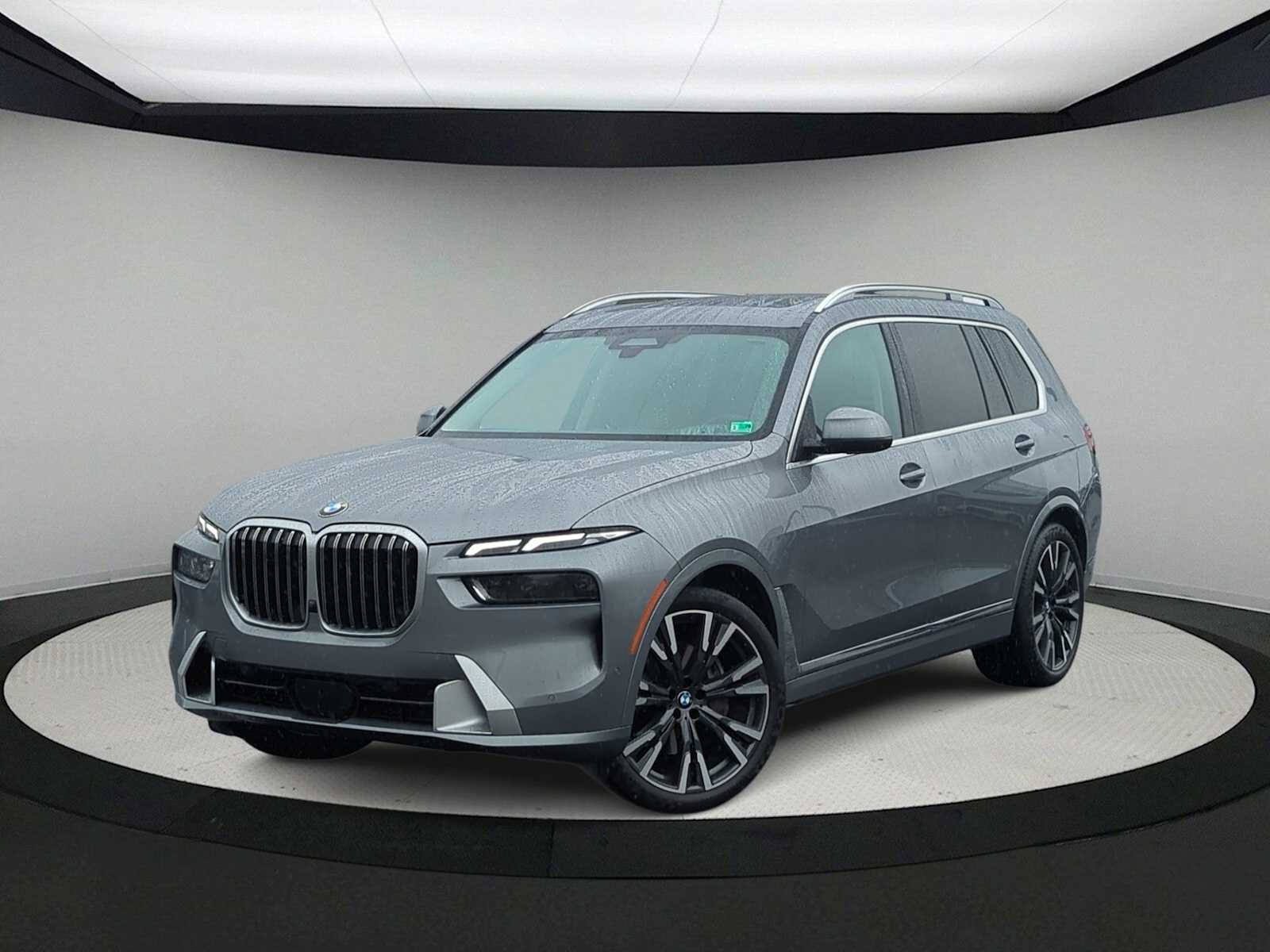 2023 BMW X7 xDrive40i's photo