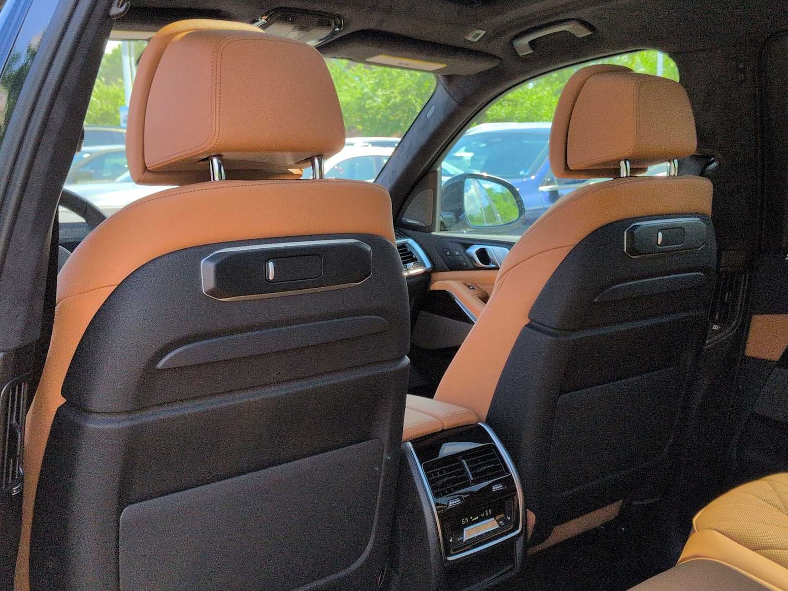 Thumbnail: 2027 BMW X7 - 19