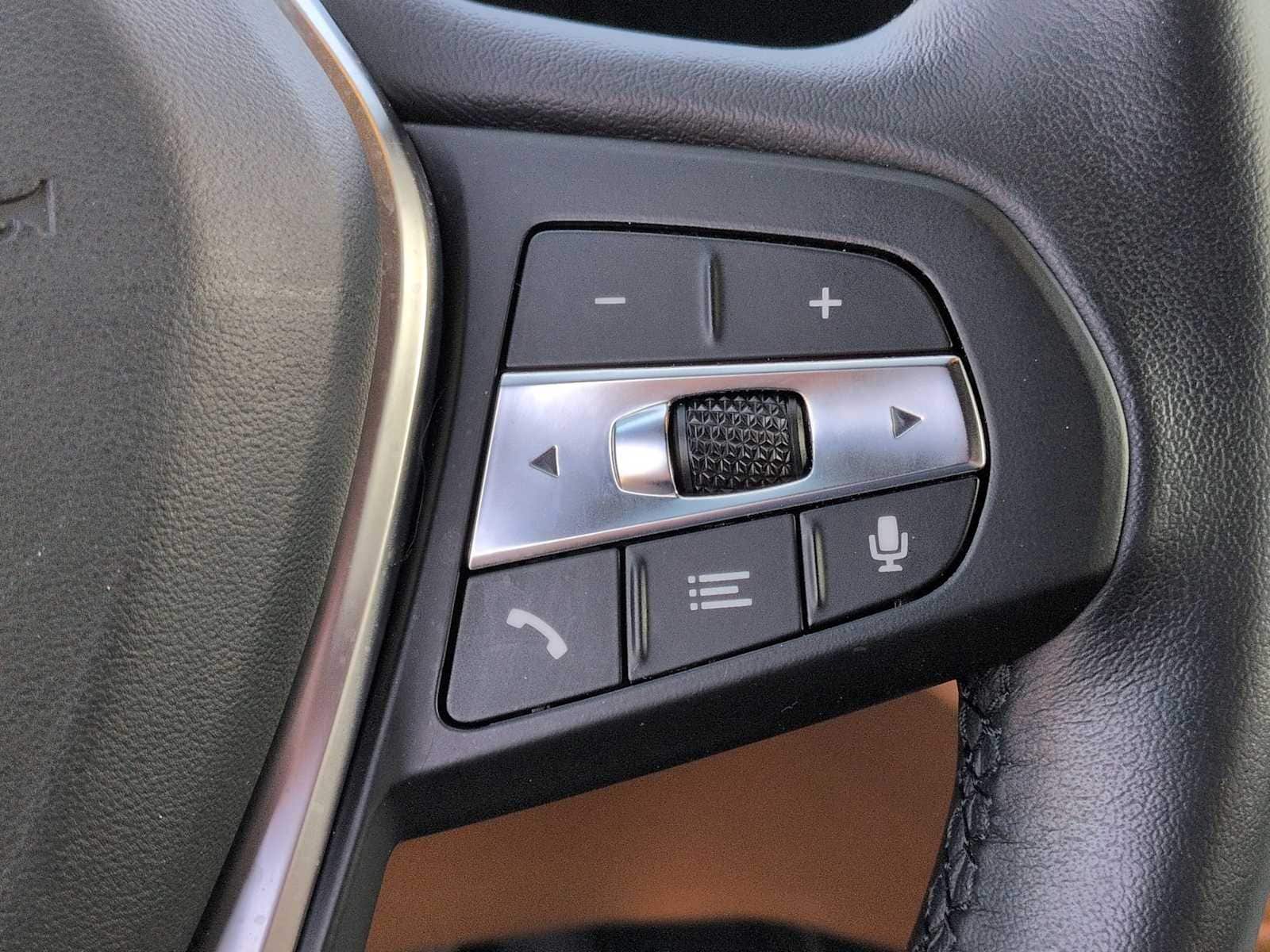 Thumbnail: 2023 BMW i4 - 27