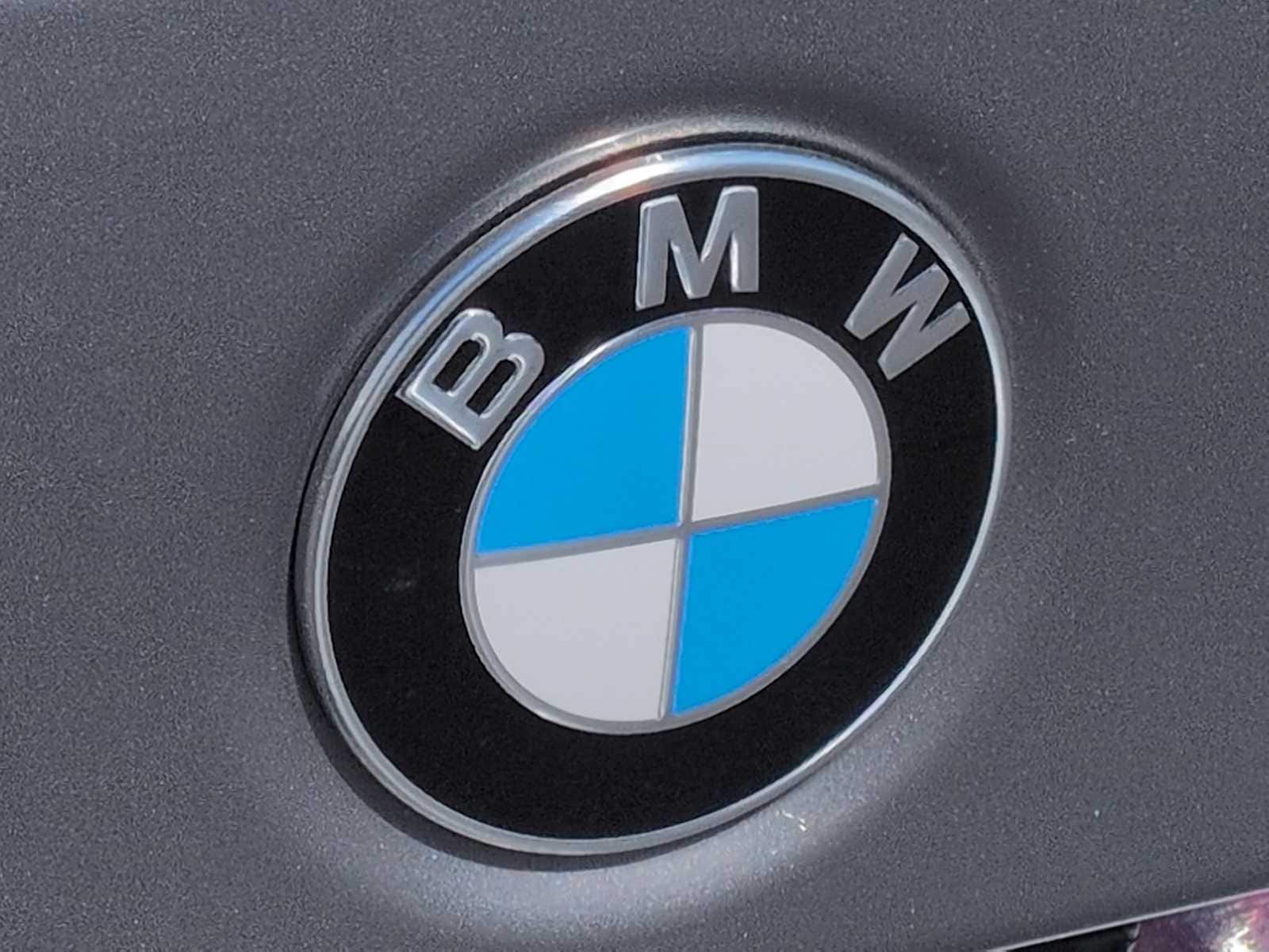 Thumbnail: 2025 BMW 3 Series - 12