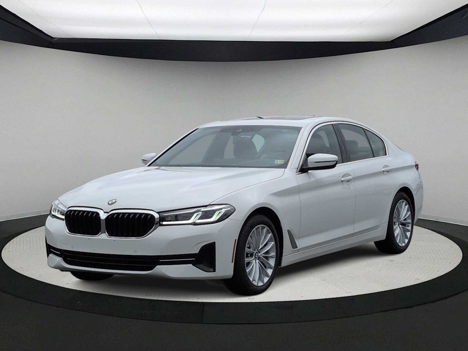 Thumbnail: 2023 BMW 5 Series - 4