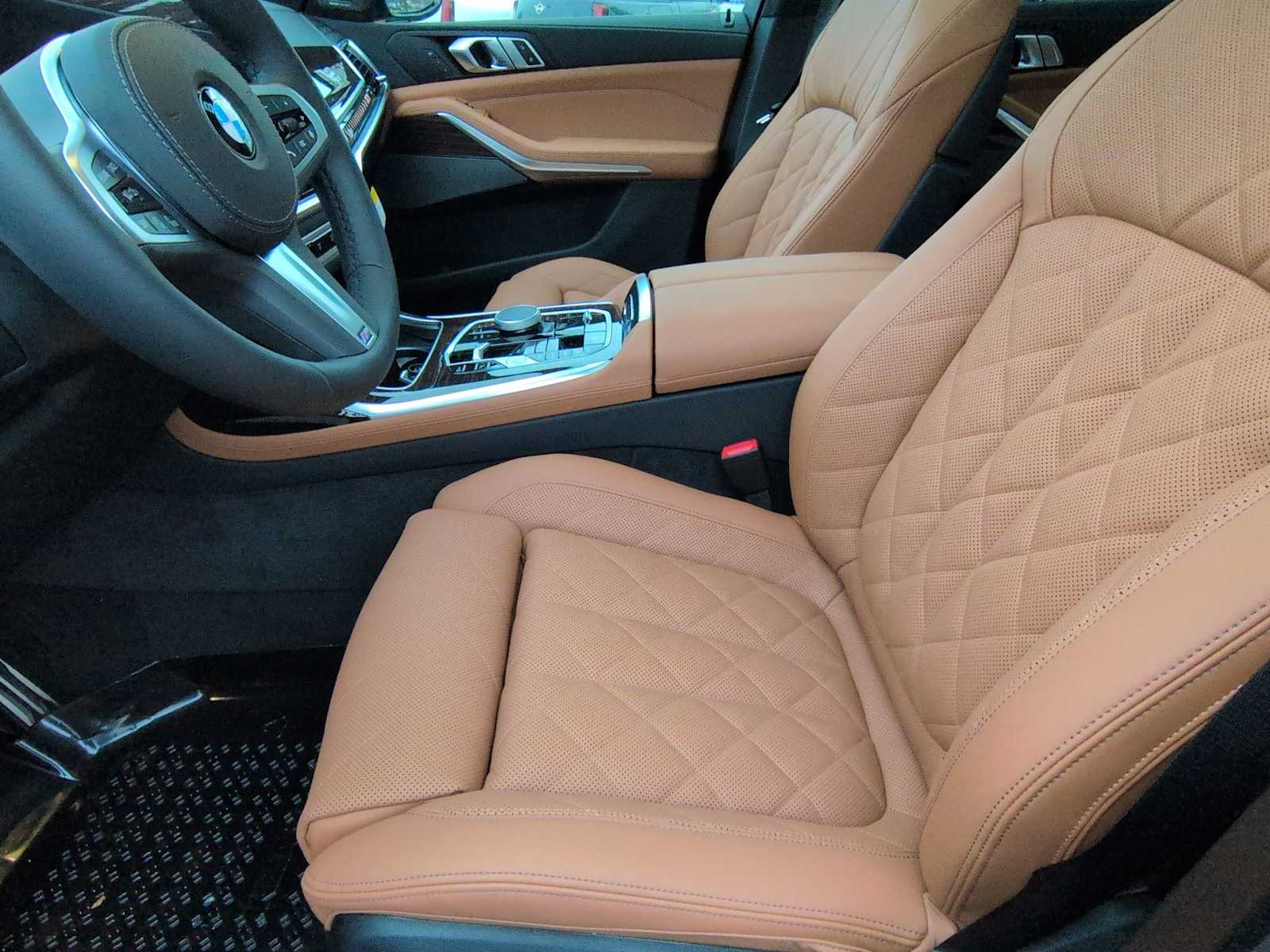 Thumbnail: 2026 BMW X7 - 10