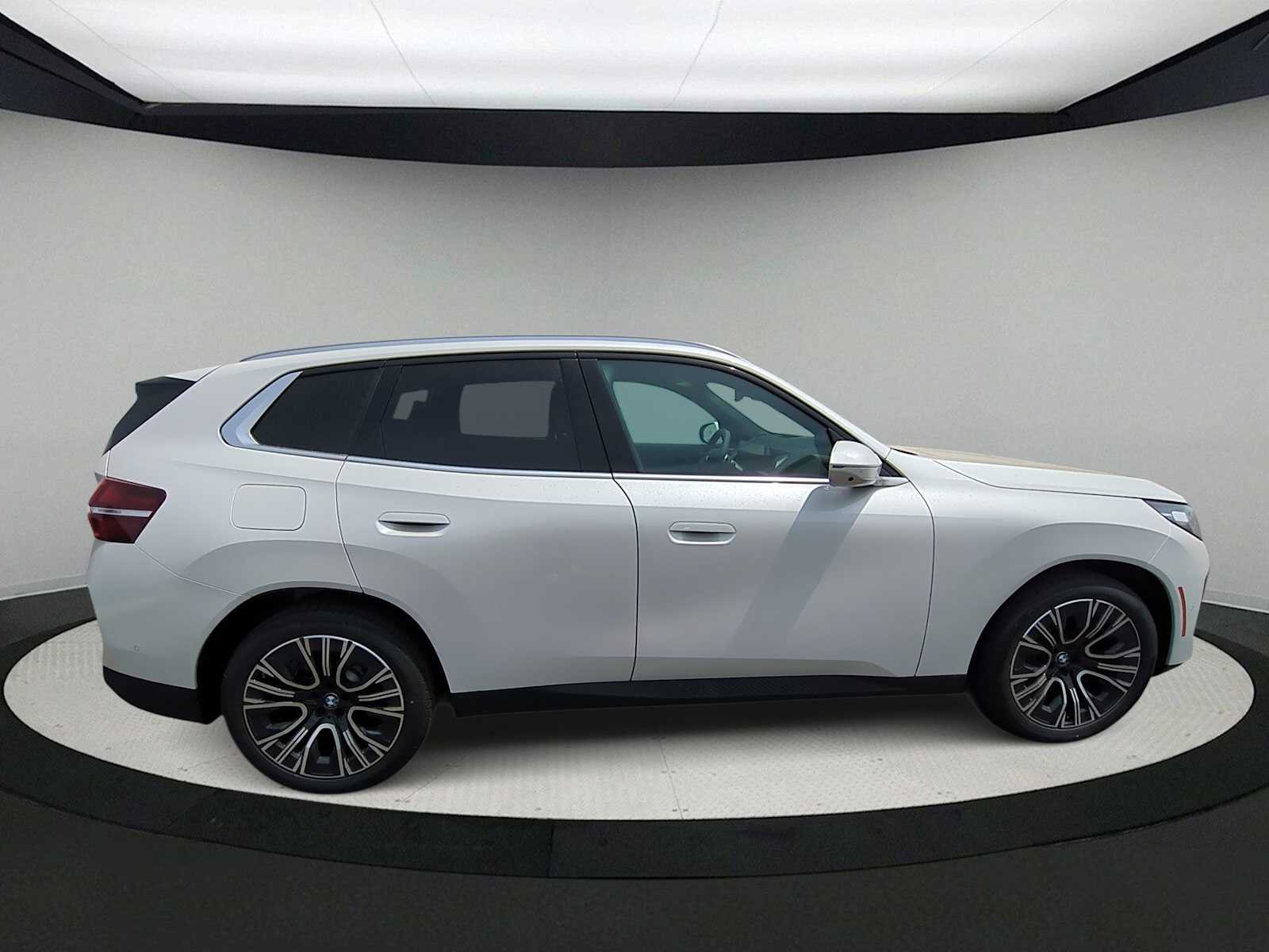 Thumbnail: 2025 BMW X3 - 9