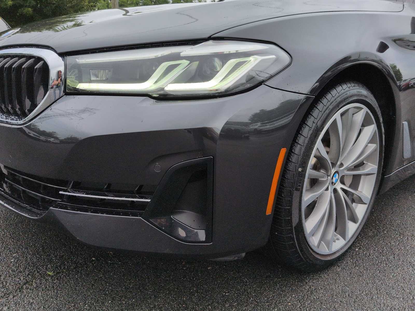 Thumbnail: 2023 BMW 5 Series - 11