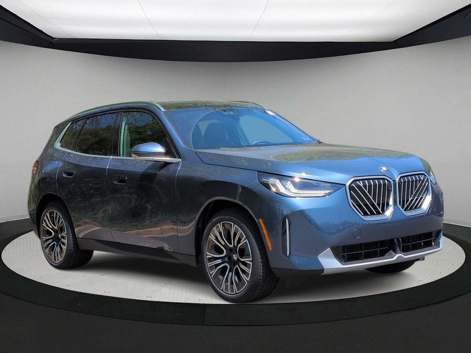 Thumbnail: 2026 BMW X3 - 2