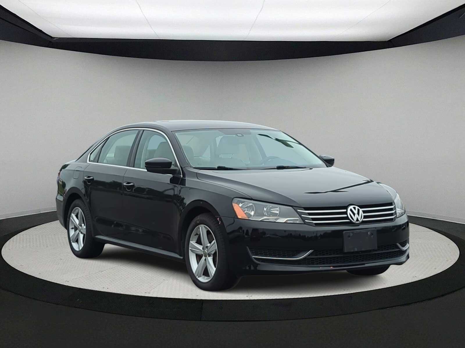 Thumbnail: 2013 Volkswagen Passat - 2