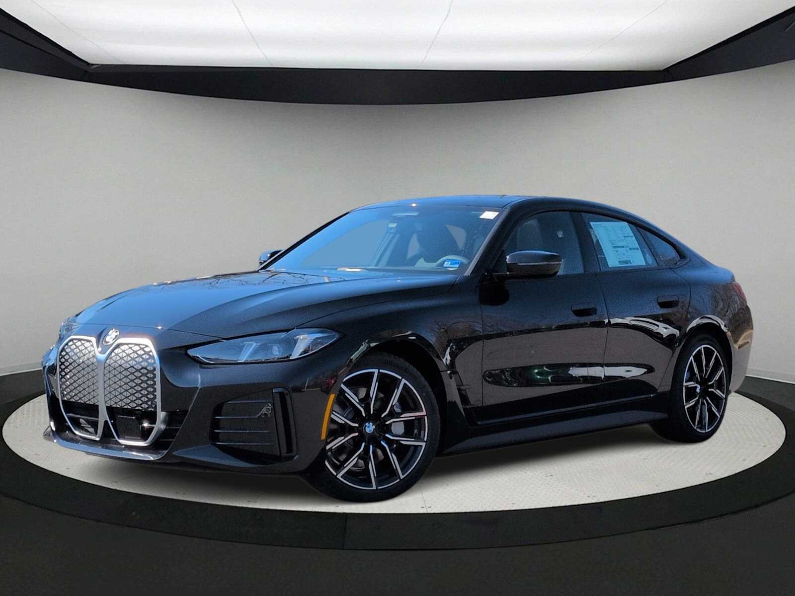 Thumbnail: 2026 BMW i4 - 1