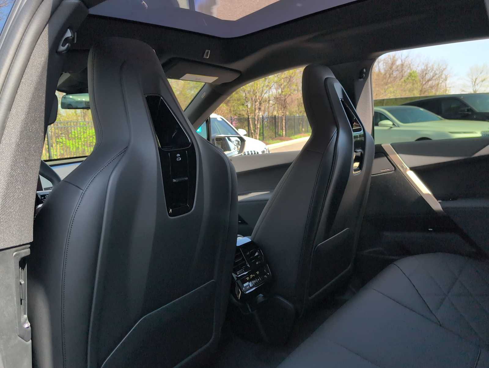 Thumbnail: 2026 BMW iX - 18