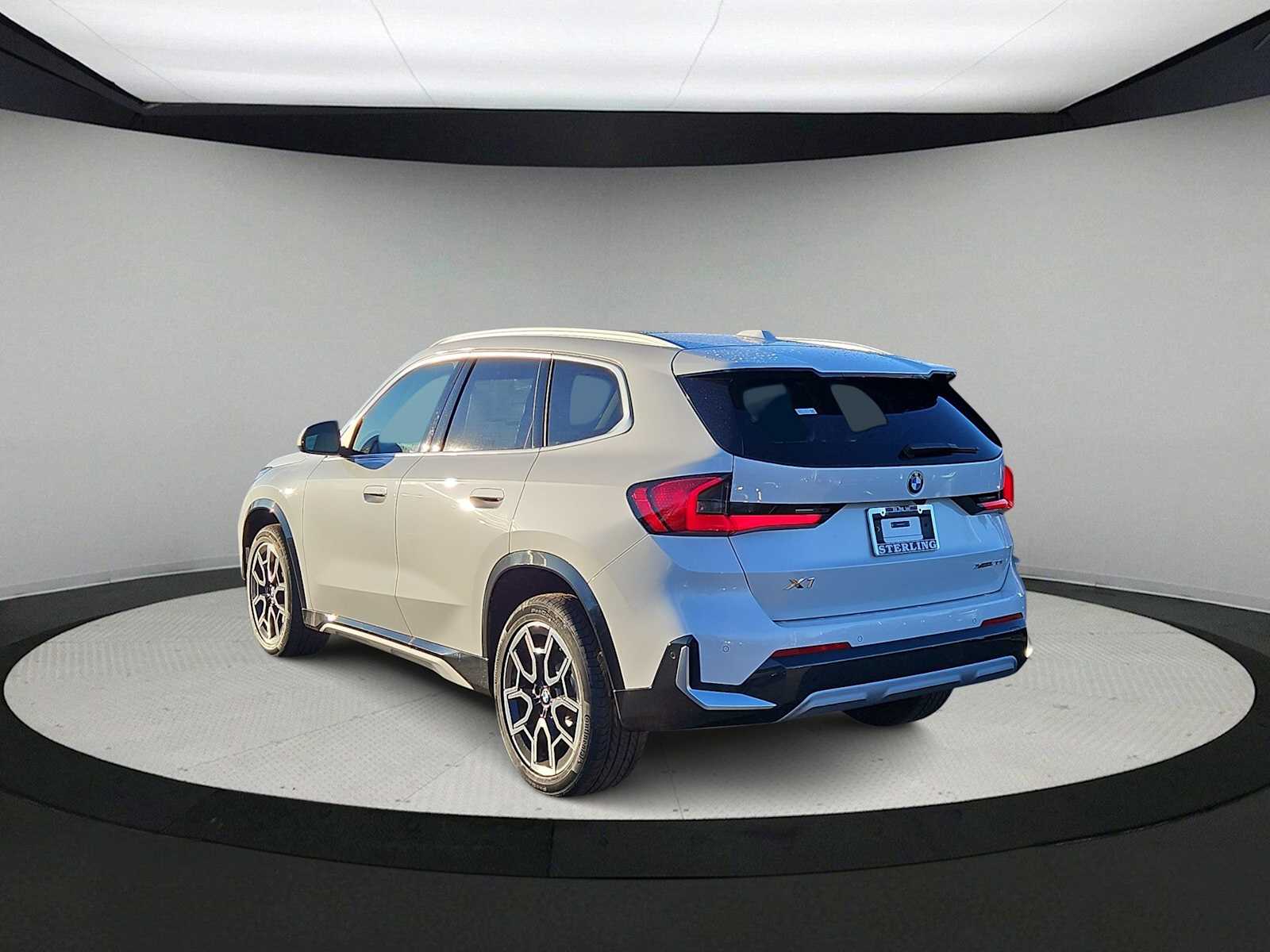 Thumbnail: 2026 BMW X1 - 6