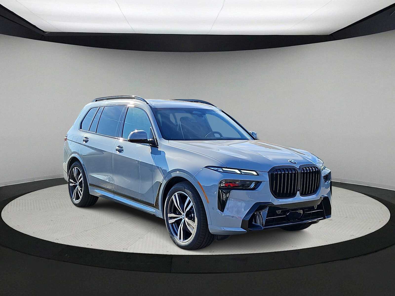 Thumbnail: 2026 BMW X7 - 2